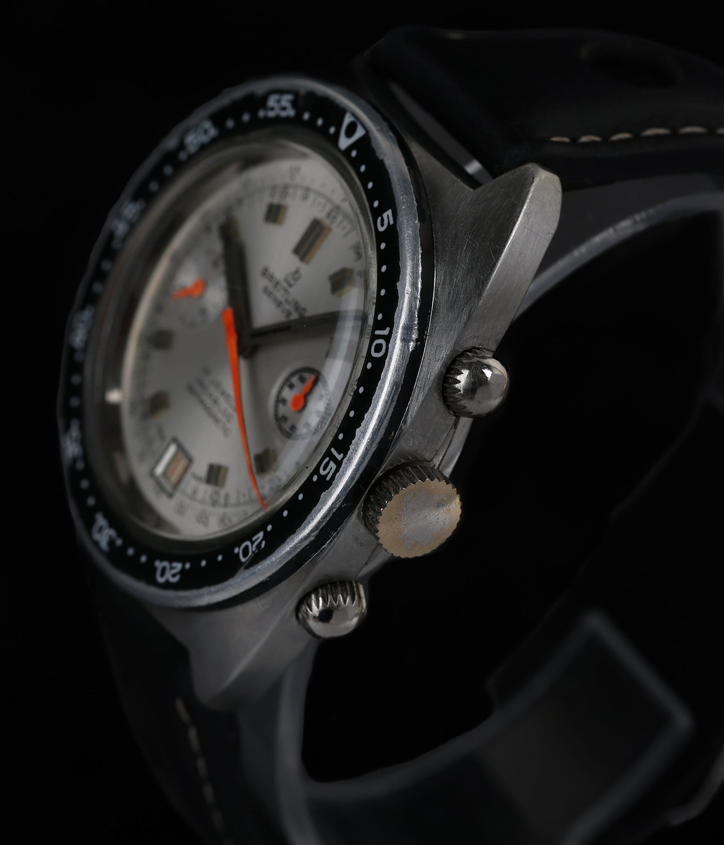 Breitling Datora 39MM 2034 Circa 1973 | Crown Vintage Watches