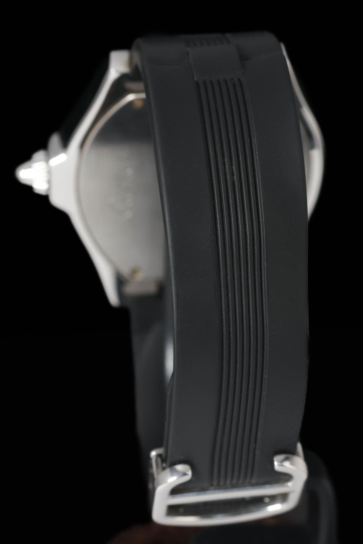 Pre-owned vintage Cartier Roadster 39mm 3312 2000s | Crown Vintage Watches