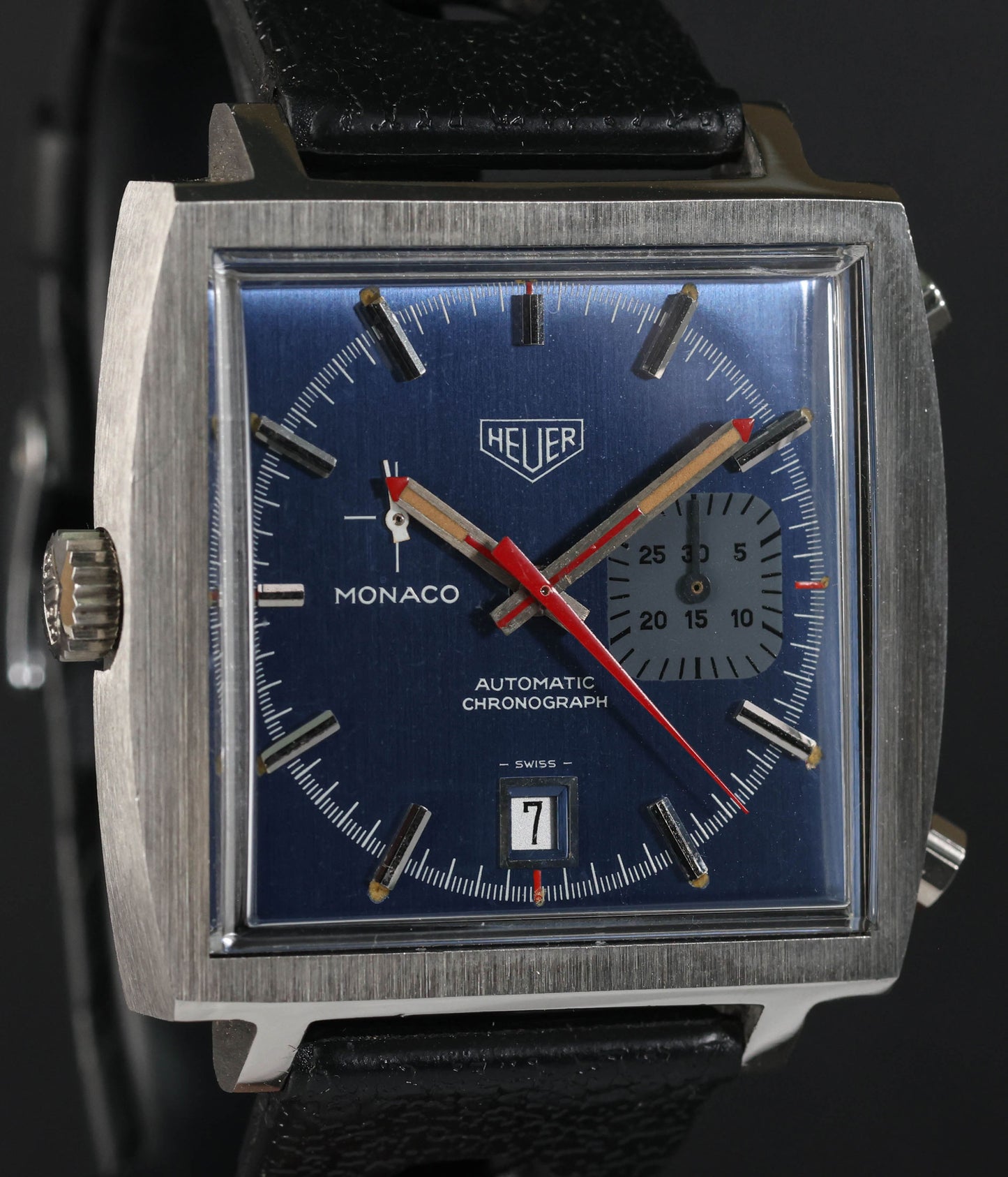 Pre-owned vintage Heuer Monaco 1533B 40mm Circa 1972 | Crown Vintage Watches