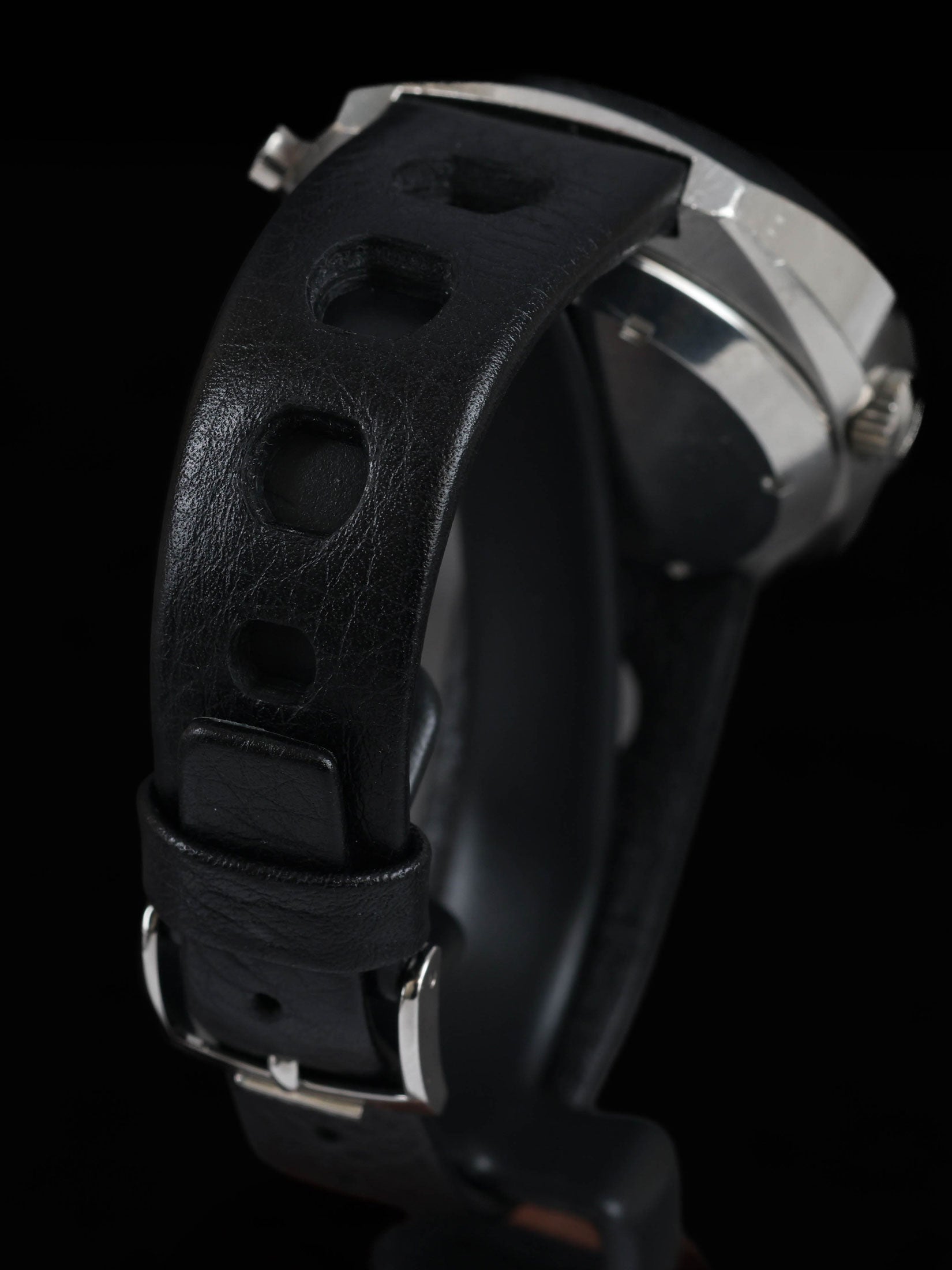 Pre-owned vintage Heuer Montreal Ref 110.503 42mm 1970s | Crown Vintage Watches
