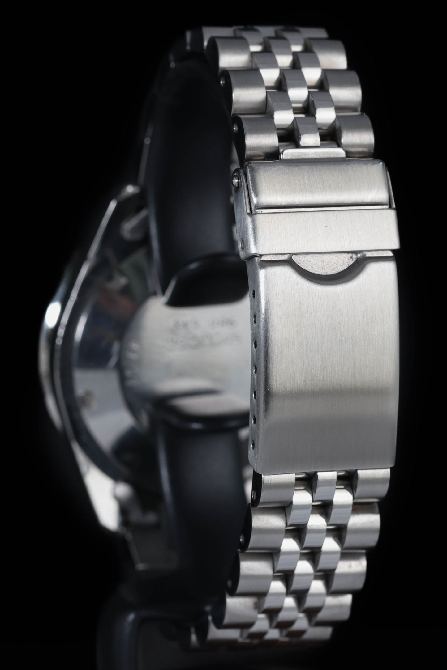 Pre-owned vintage Heuer Professional Diver 1000 Ref 980.013 36MM Circa 1980s | Crown Vintage Watches