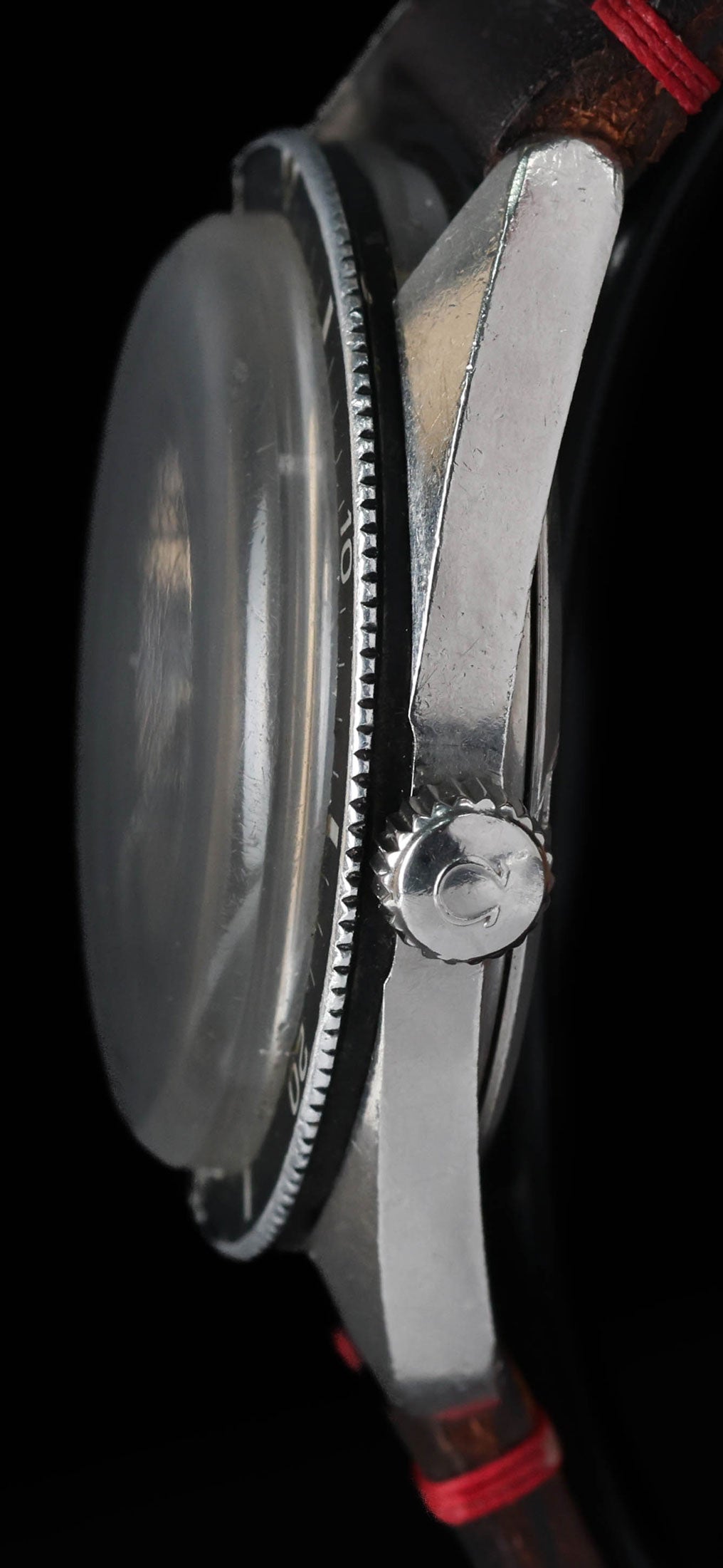 Pre-owned vintage Omega 166.027 Seamaster 120 M Stardust Dial 37MM 1967 | Crown Vintage Watches