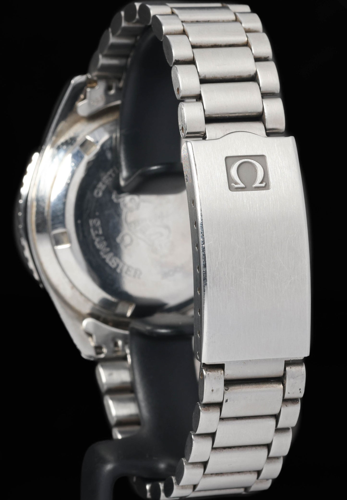 Preowned vintage Omega Seamaster 300 Reference 165.024 41mm 1960s | Crown Vintage Watches