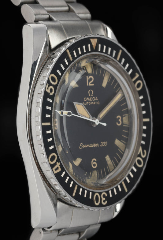 Preowned vintage Omega Seamaster 300 Reference 165.024 41mm 1960s | Crown Vintage Watches