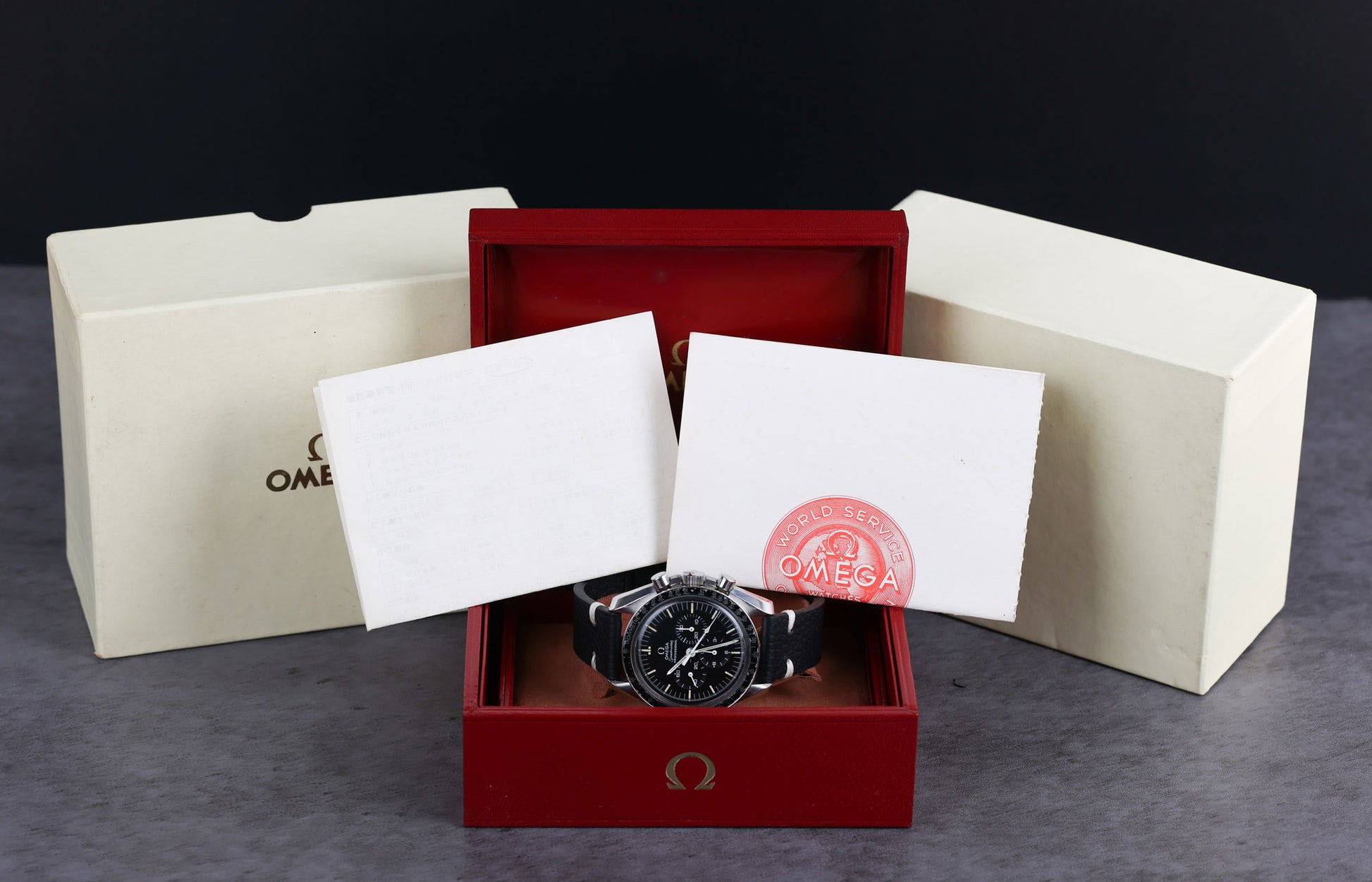 Vintage Omega Speedmaster Professional Apollo 11 42MM 145.022-69 1975 | Crown Vintage Watches