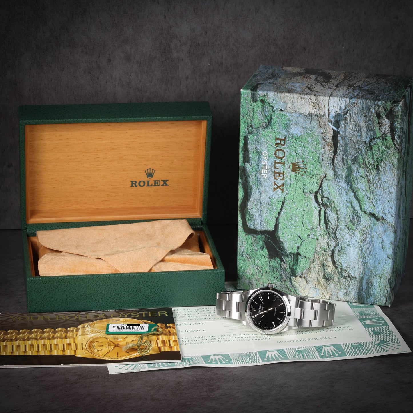 Preowned vintage Rolex Air-King 14000M Black Dial 34mm 2000 Box & Papers | Crown Vintage Watches