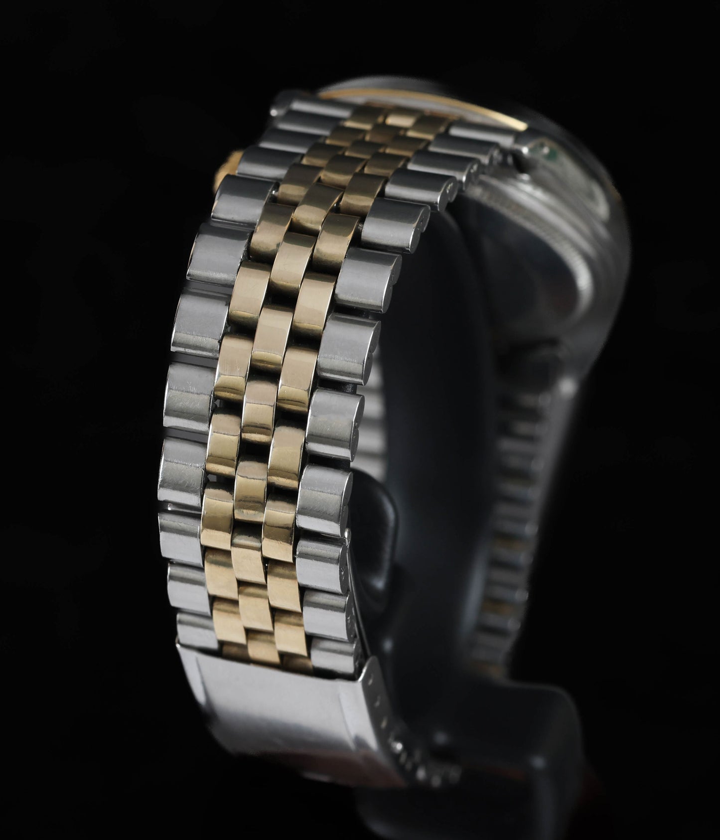 Pre-owned vintage Rolex Datejust 36MM 1601 Champagne Dial 1971 | Crown Vintage Watches