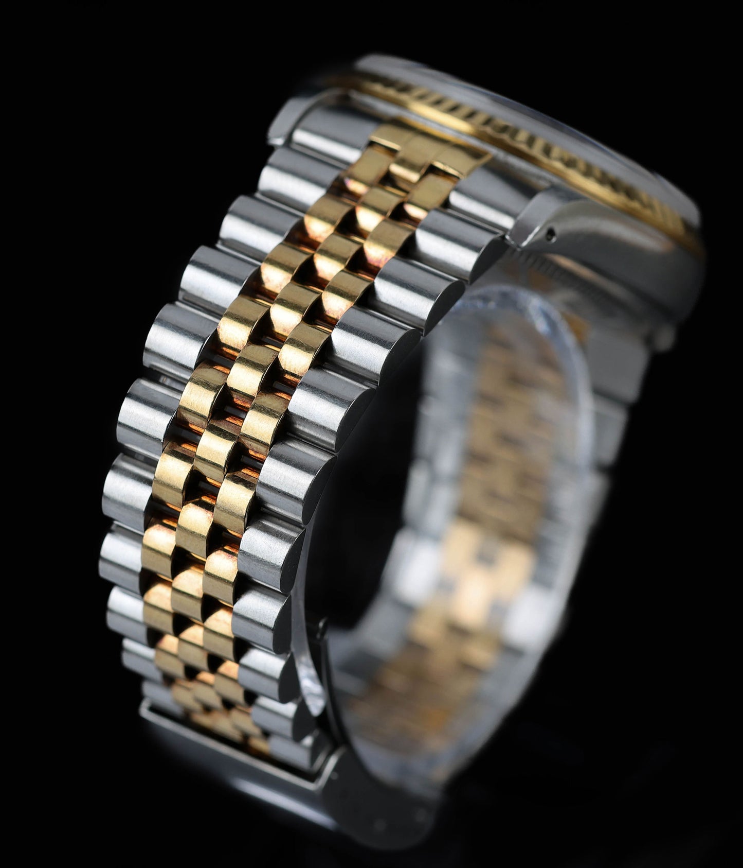 Rolex Datejust 36MM Champagne Dial 16233G 1990 | Crown Vintage Watches