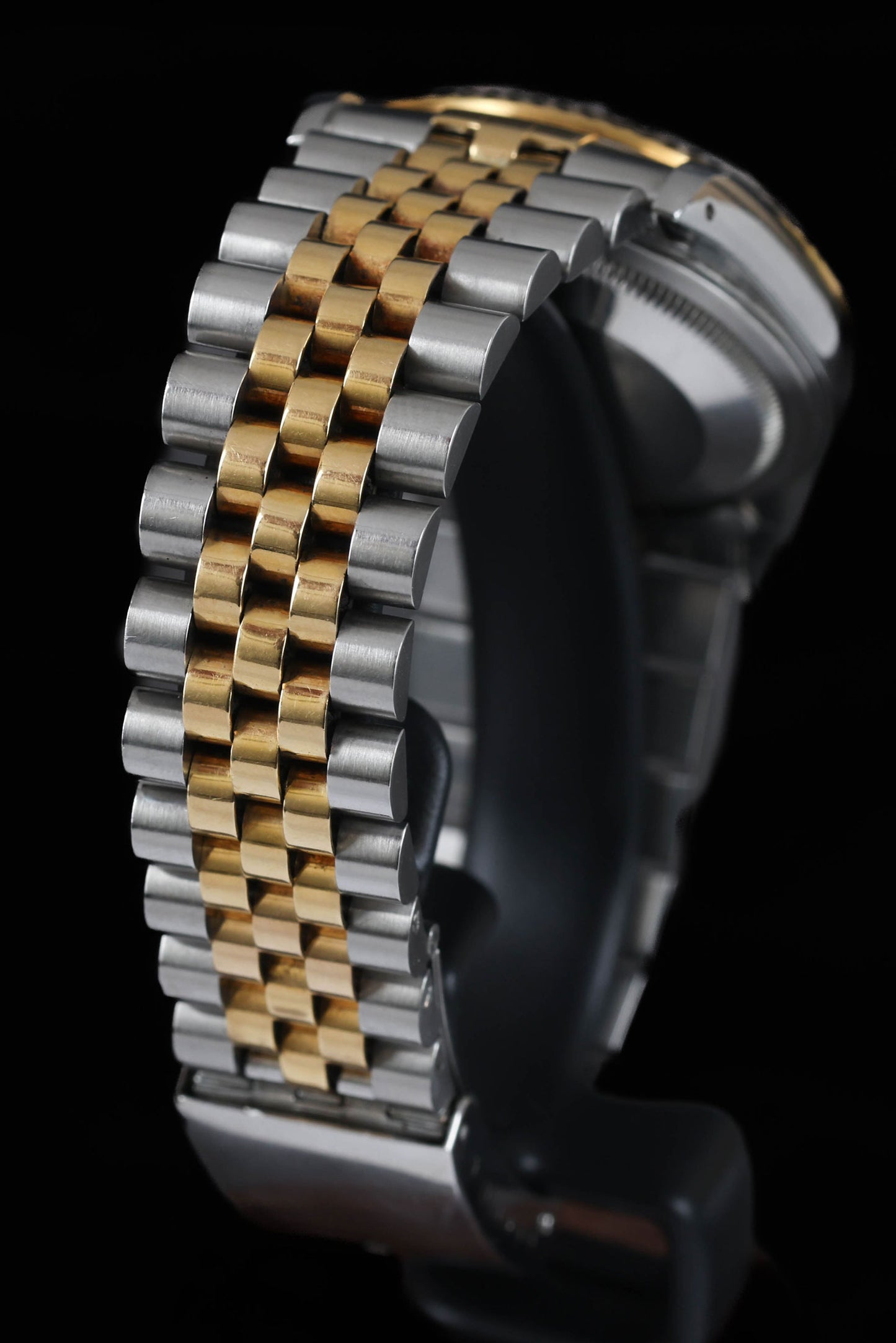 Pre-owned vintage Rolex Datejust 36mm Champagne Dial 16233 1991 | Crown Vintage Watches