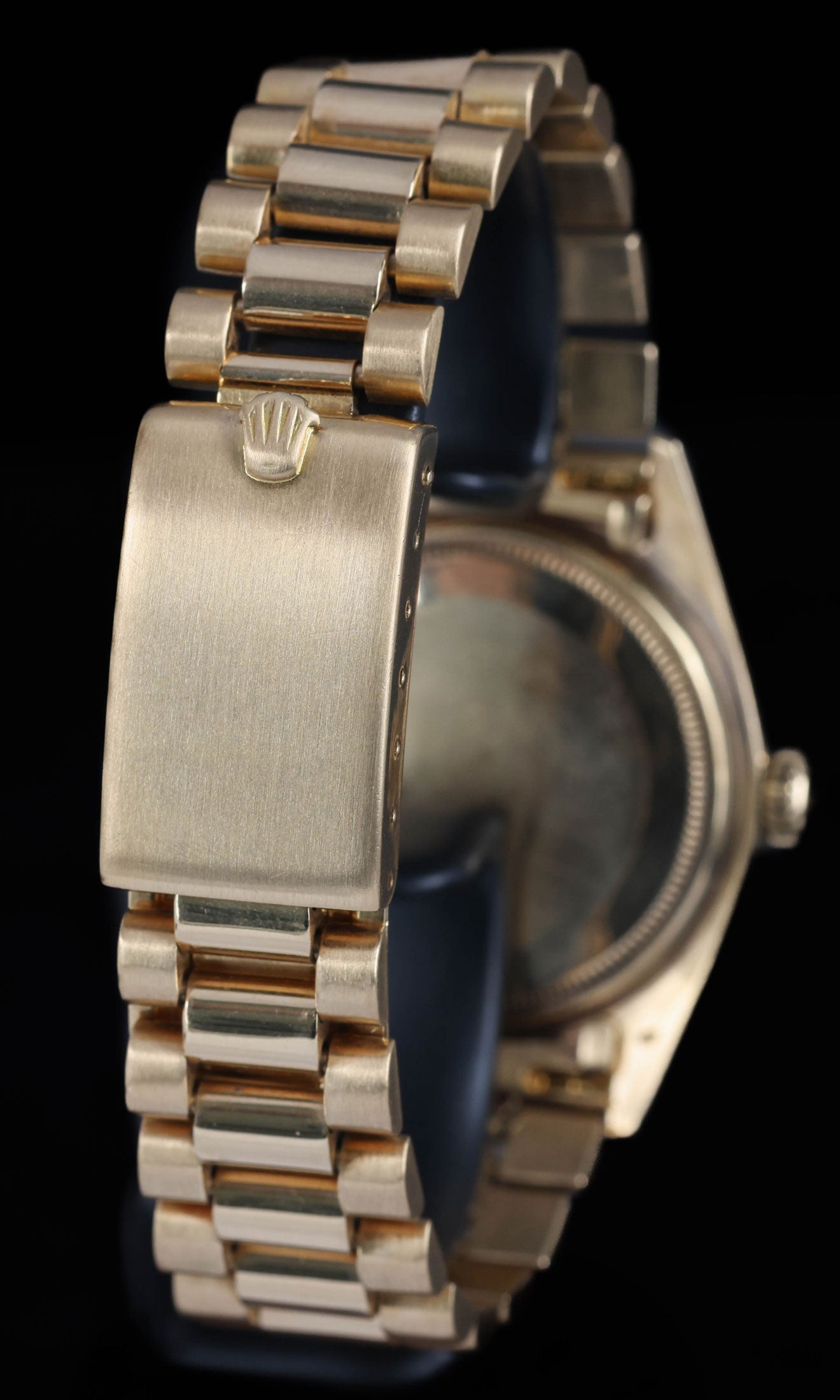 Pre-owned vintage Rolex Day-Date 1803 18K Yellow Gold 36MM 1974 | Crown Vintage Watches