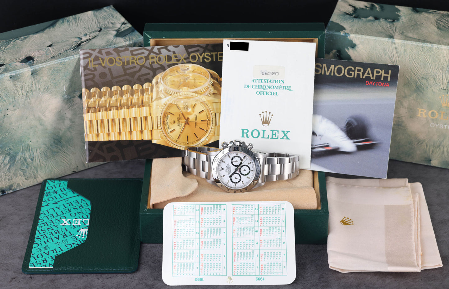 Pre-owned vintage Rolex Daytona 16520 'Zenith' 40mm 1991 | Full Set | Crown Vintage Watches