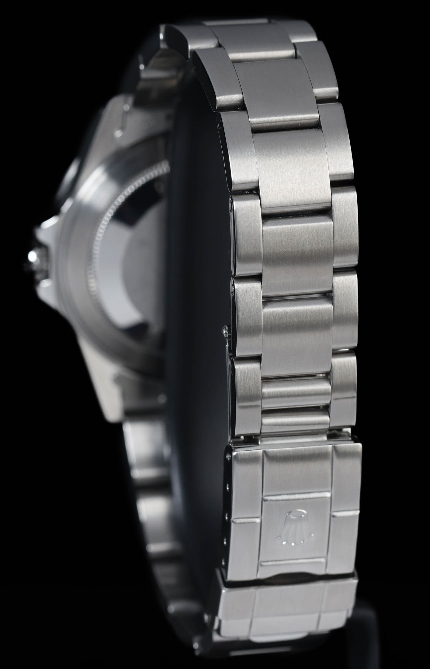 Pre-owned vintage Rolex Explorer II 16570 40mm Circa 1999 w/ Papers | Crown Vintage Watches