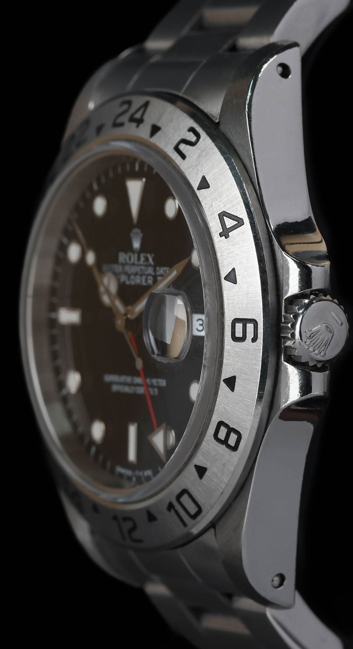 Pre-owned vintage Rolex Explorer II 40MM 16570 Black Dial Tritium 1995 | Crown Vintage Watches