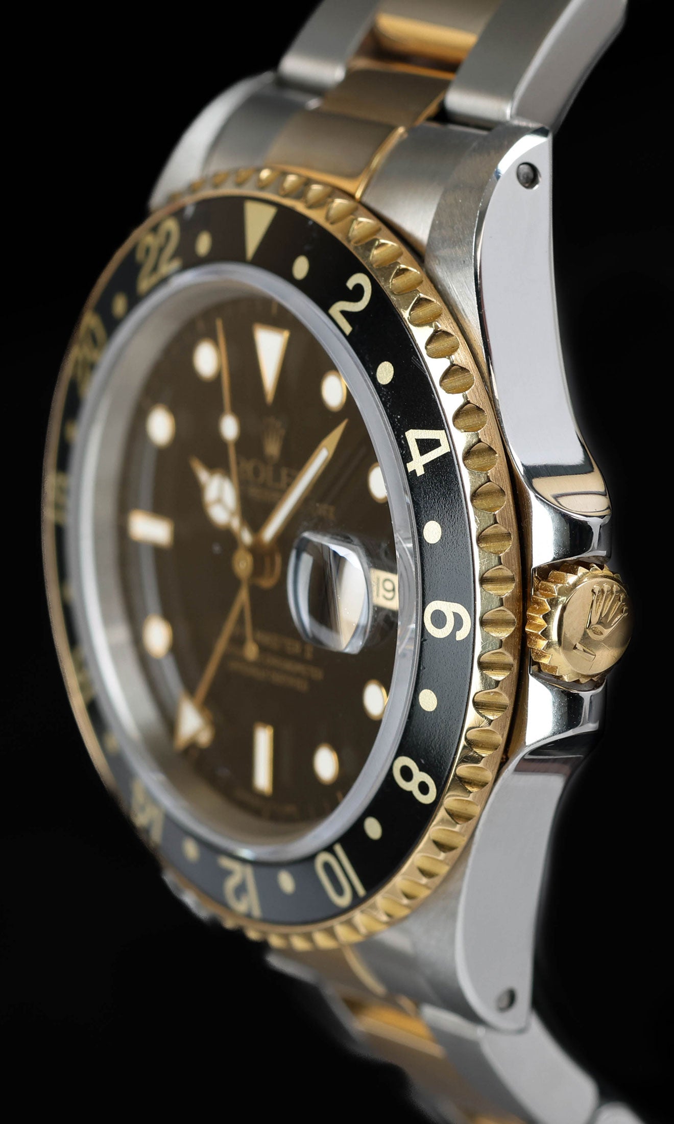 Vintage Rolex GMT Master 16713 40mm 'Two-Tone' 1994 | Crown Vintage Watches