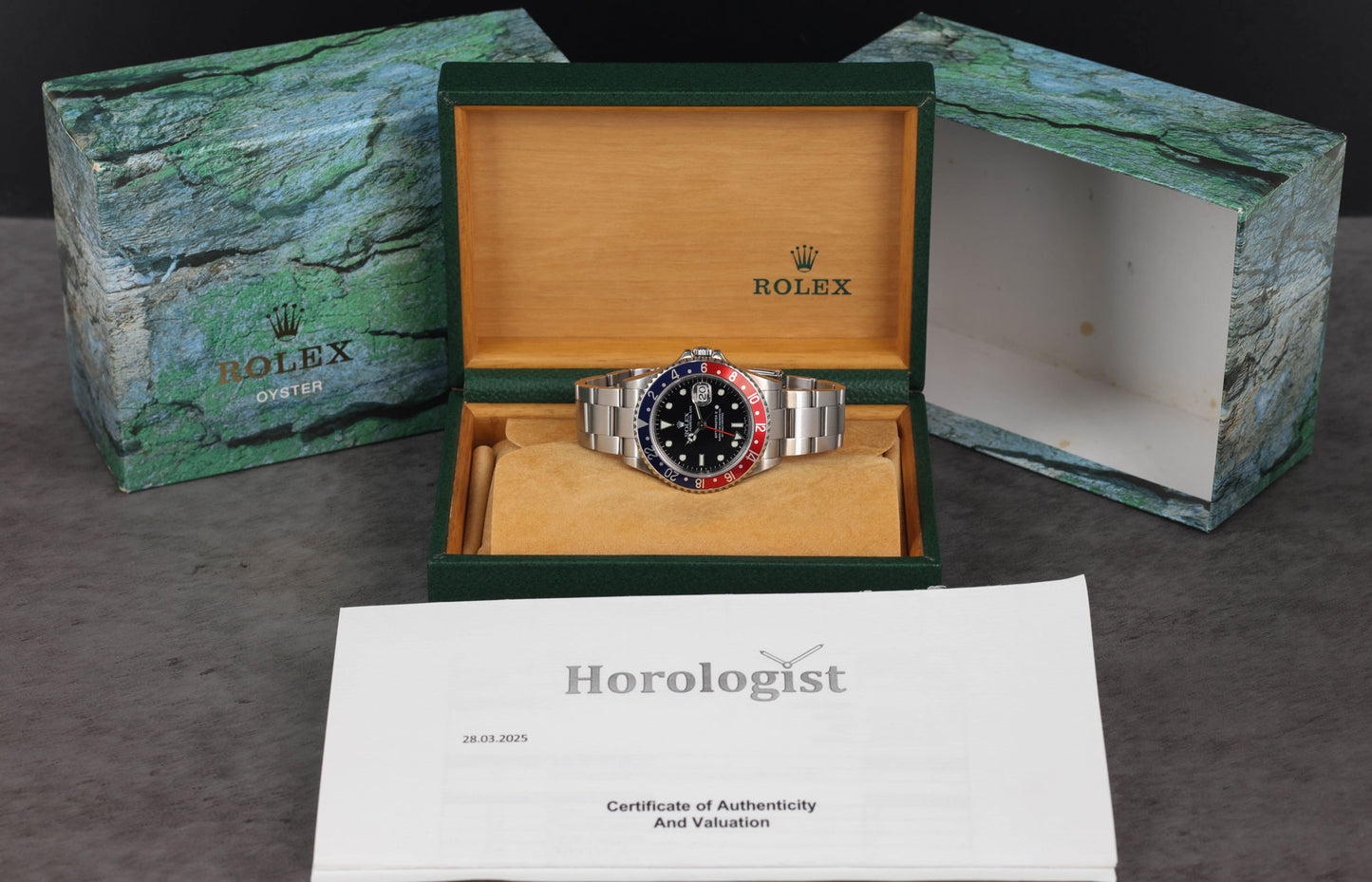 Pre-owned vintage Rolex GMT Master II 16710 Pepsi 40MM 2005 Box + Horologist Certificate | Crown Vintage Watches