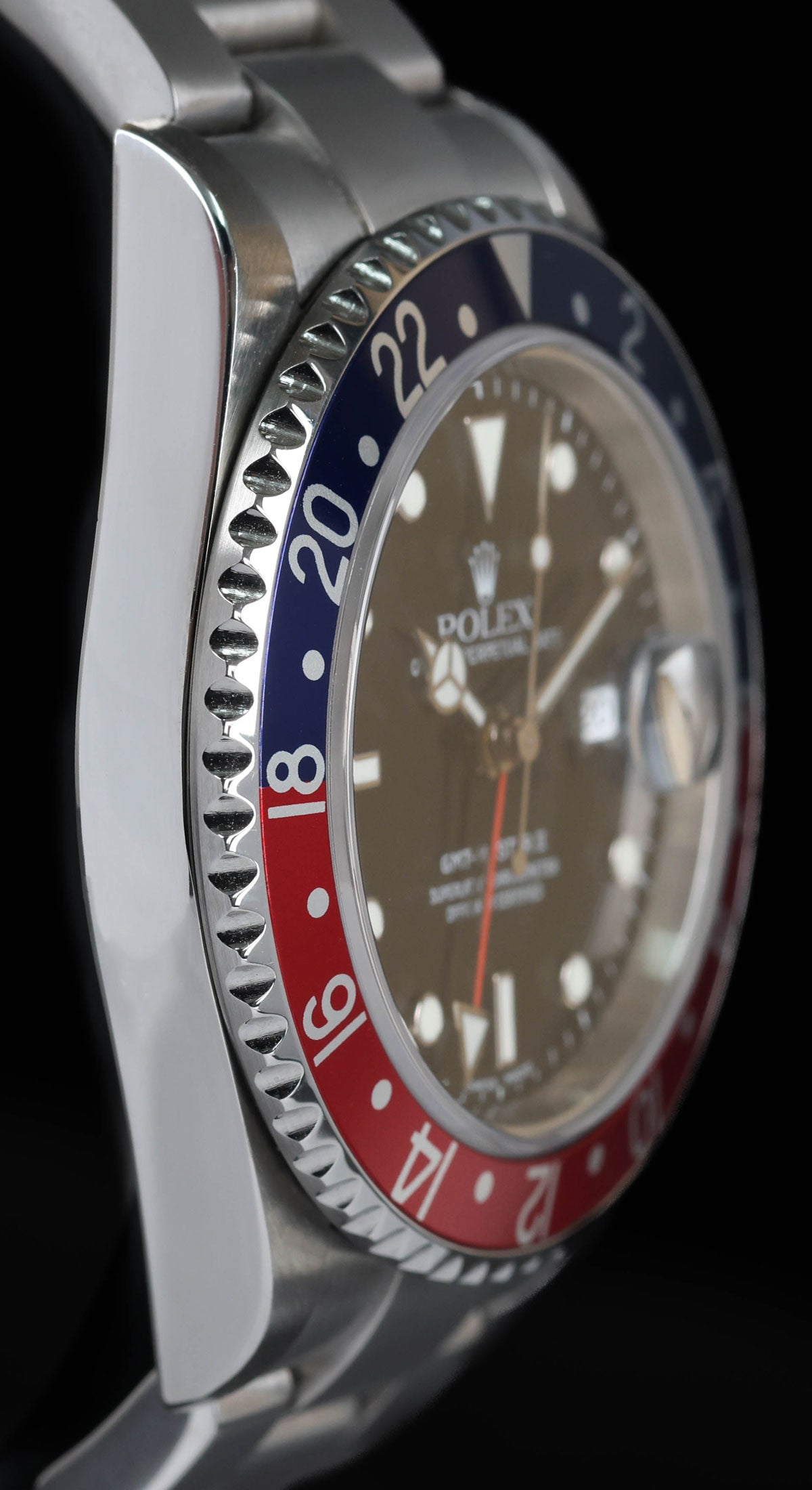 Pre-owned vintage Rolex GMT Master II 16710 Pepsi 40MM 2005 Box + Horologist Certificate | Crown Vintage Watches
