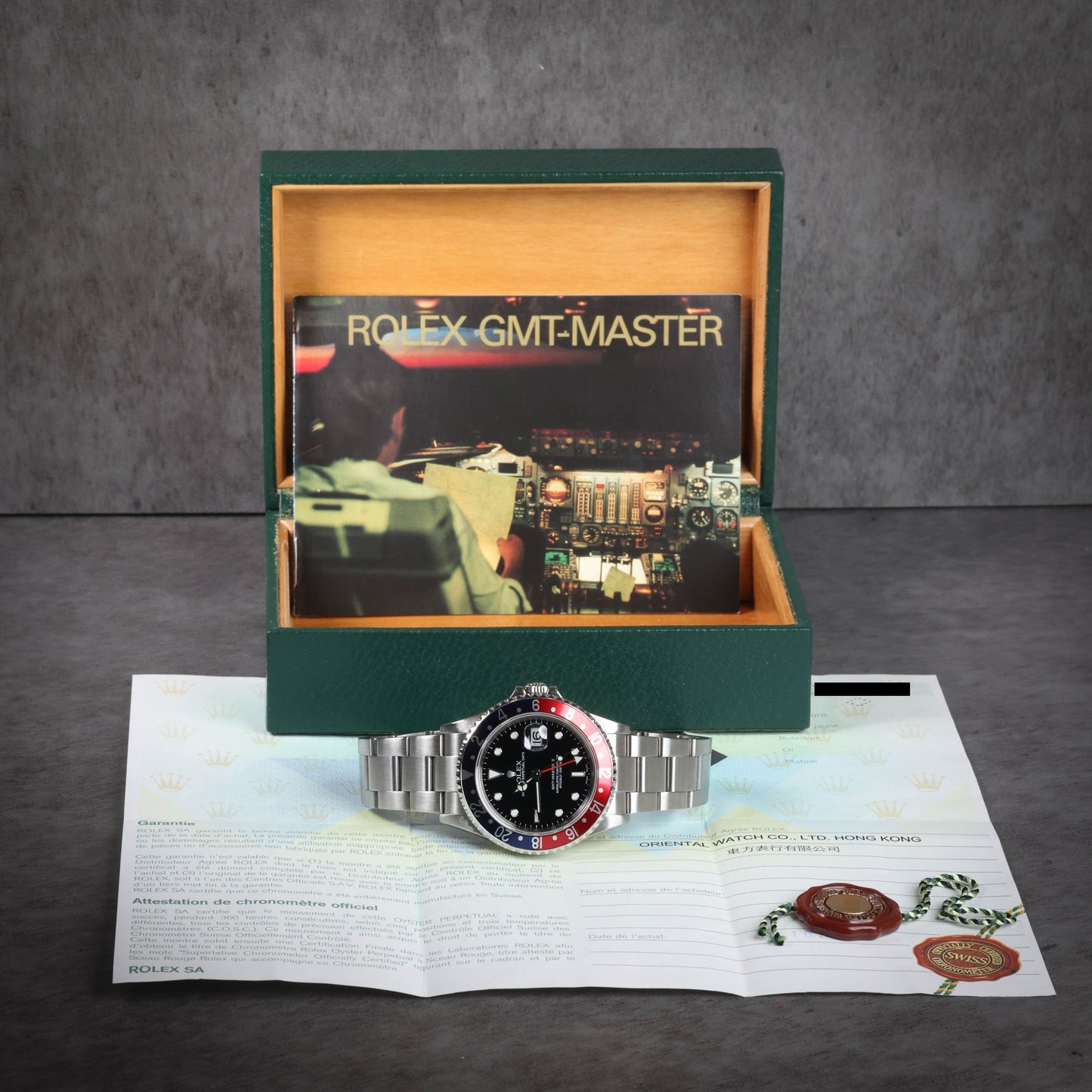 Preowned vintage Rolex GMT Master II 16710 'Pepsi' 40MM 2005 Box & Papers | Crown Vintage Watches