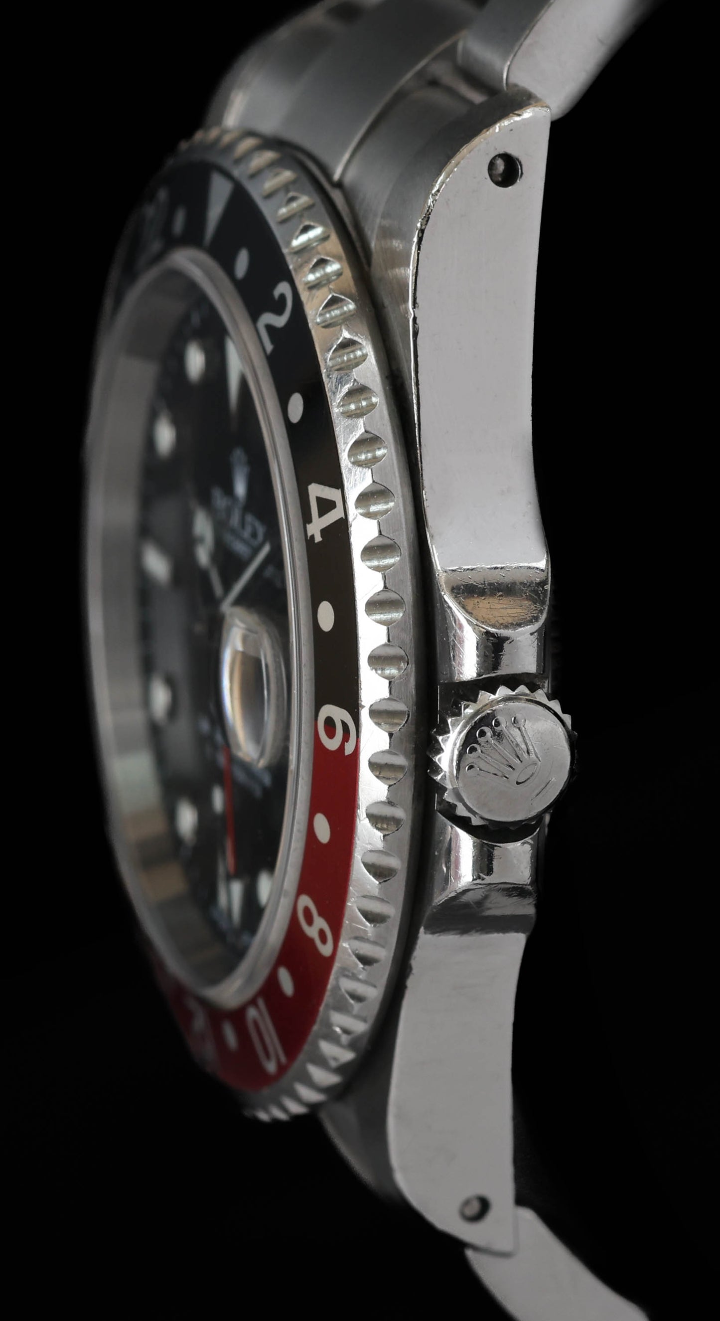 Pre owned vintage Rolex GMT Master II ‘Coke’ 16710 40mm Year 2000 | Crown Vintage Watches