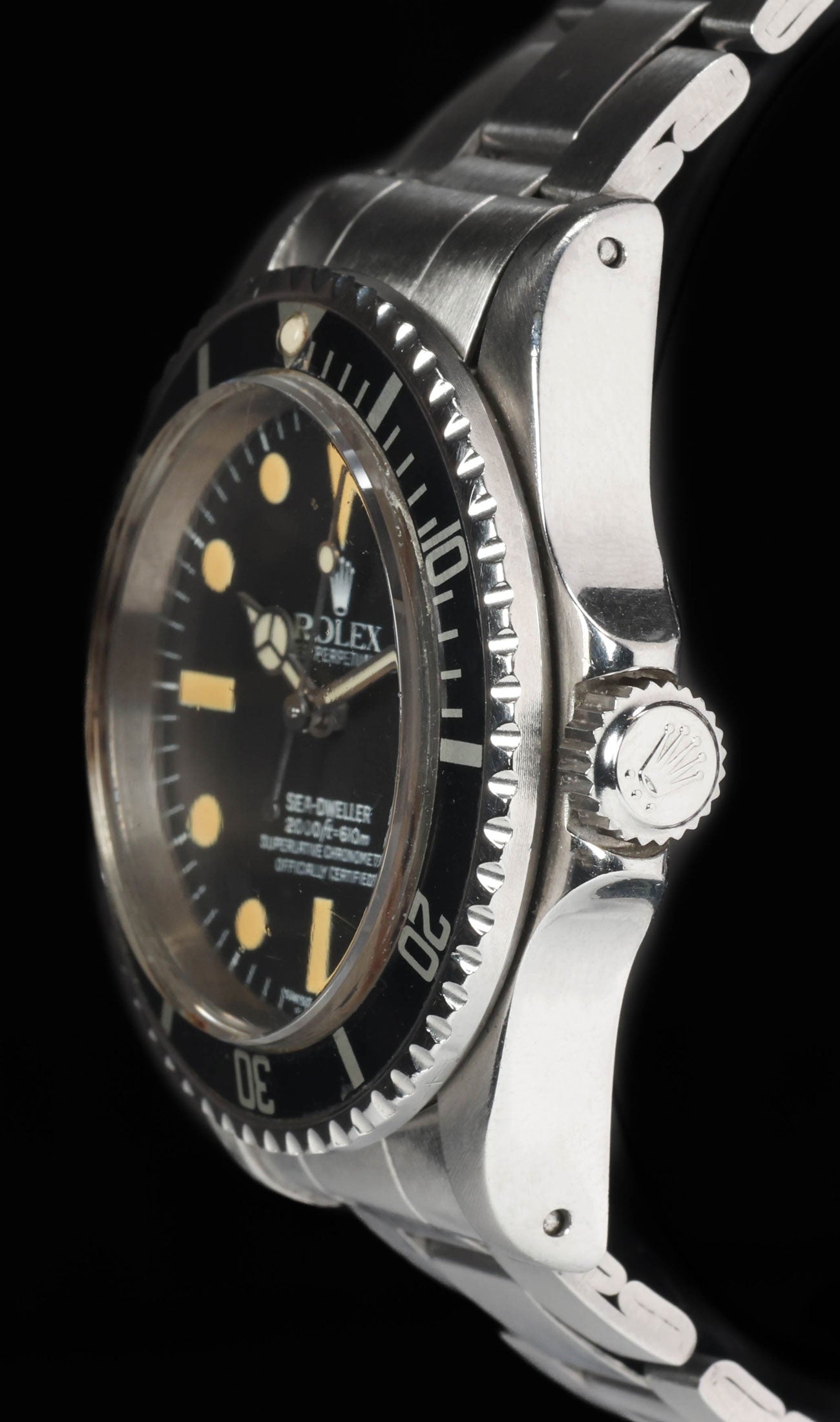 Pre-owned vintage Rolex Seadweller 1665 'Double Red' w/ Great White Service Dial |  Box & Papers  | Crown Vintage Watches