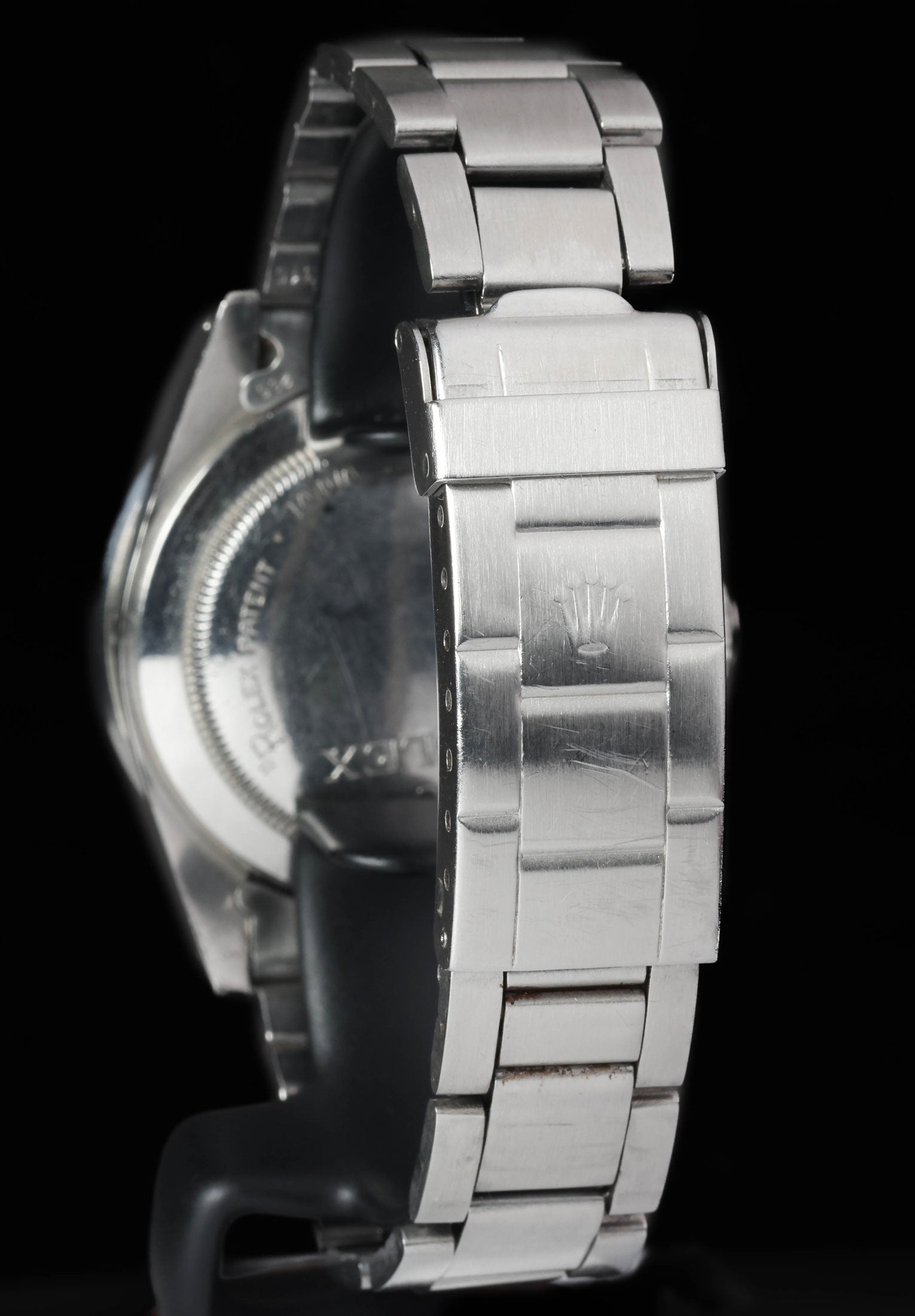 Pre-owned vintage Rolex Seadweller 1665 'Double Red' w/ Great White Service Dial |  Box & Papers  | Crown Vintage Watches