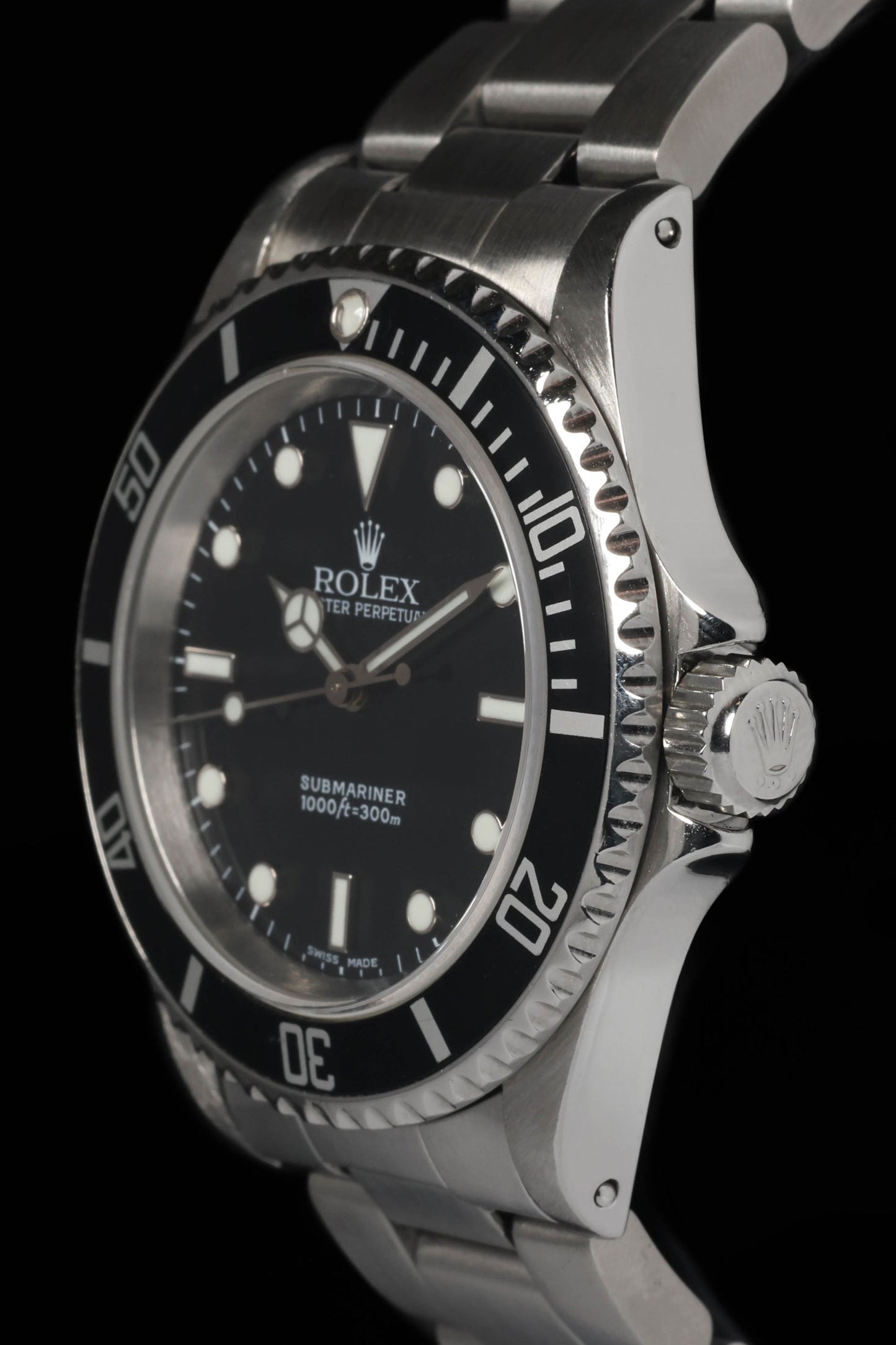 Pre-owned vintage Rolex Submariner 14060 40MM 1991 | Crown Vintage Watches