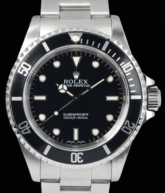 Preowned vintage Rolex Submariner 14060M 40MM 2000 | Crown Vintage Watches
