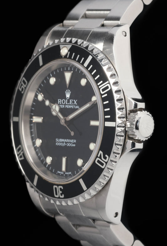 Preowned vintage Rolex Submariner 14060M 40MM 2000 | Crown Vintage Watches