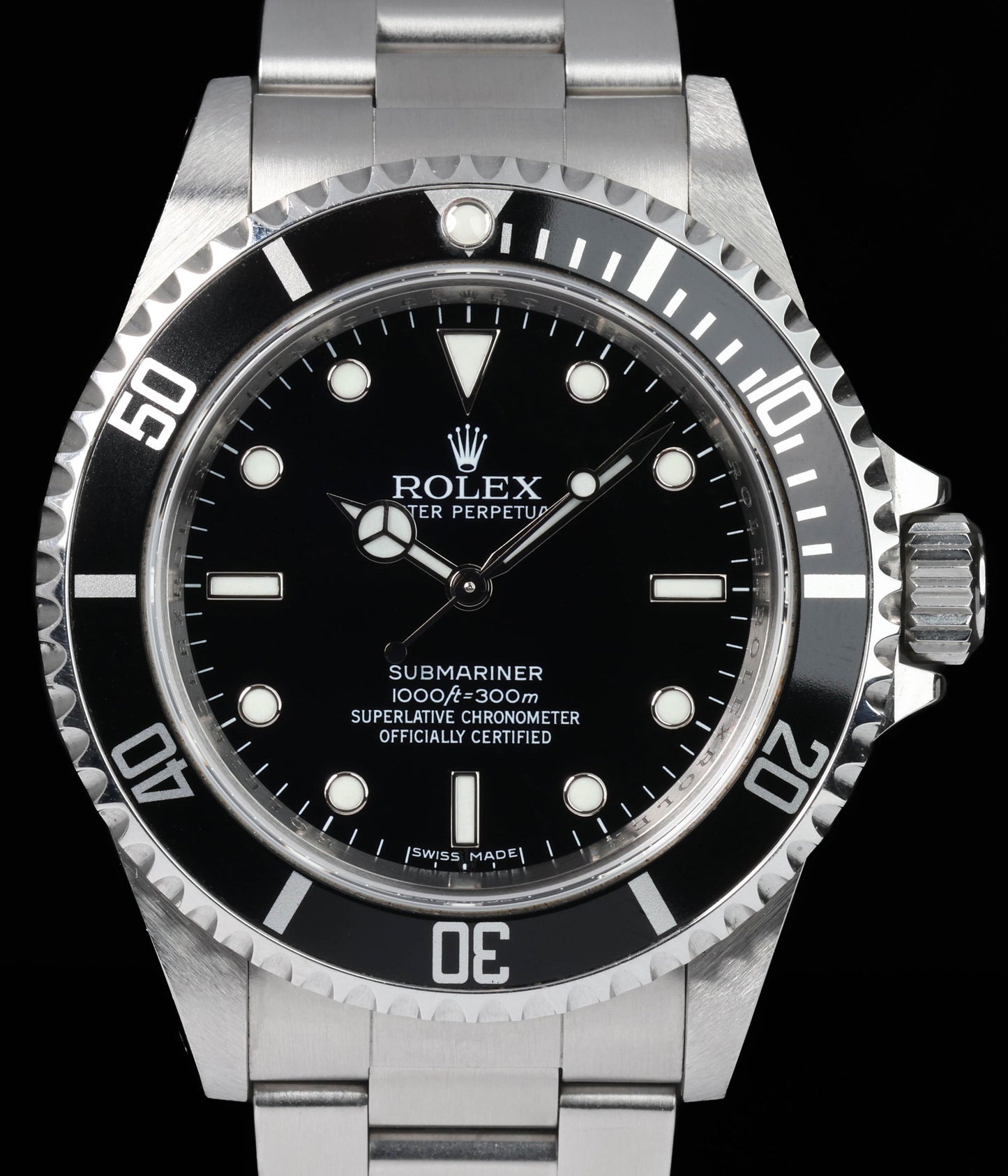Pre-owned vintage Rolex Submariner 14060M 40MM 2007 | Box & Booklet | Crown Vintage Watches