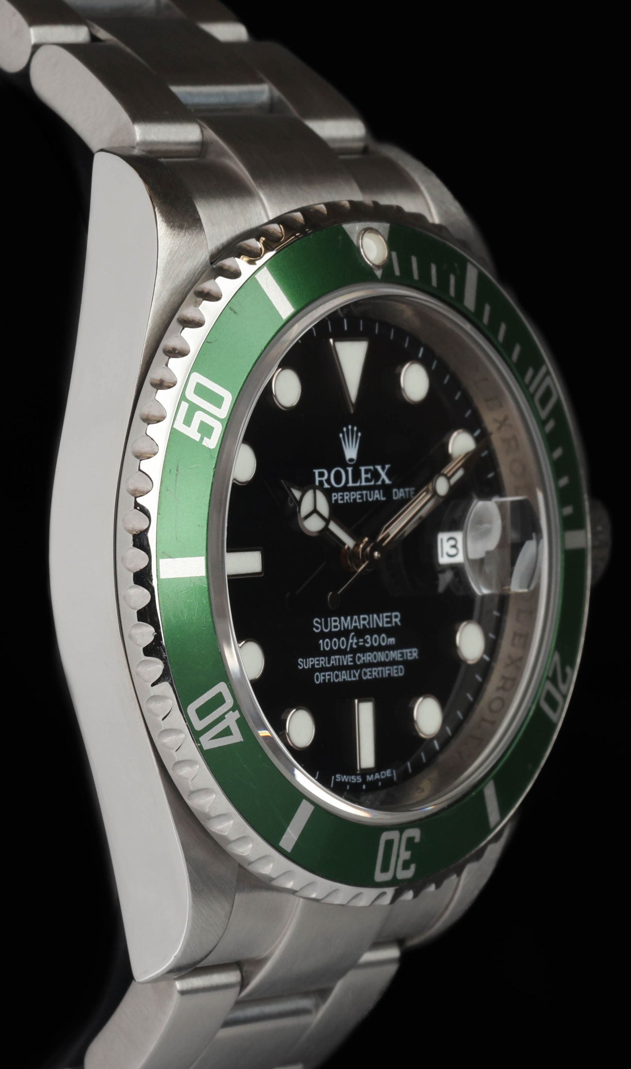 Pre-owned vintage Rolex Submariner 16610LV 'Kermit' 40MM 2010 Box and Papers | Crown Vintage Watches