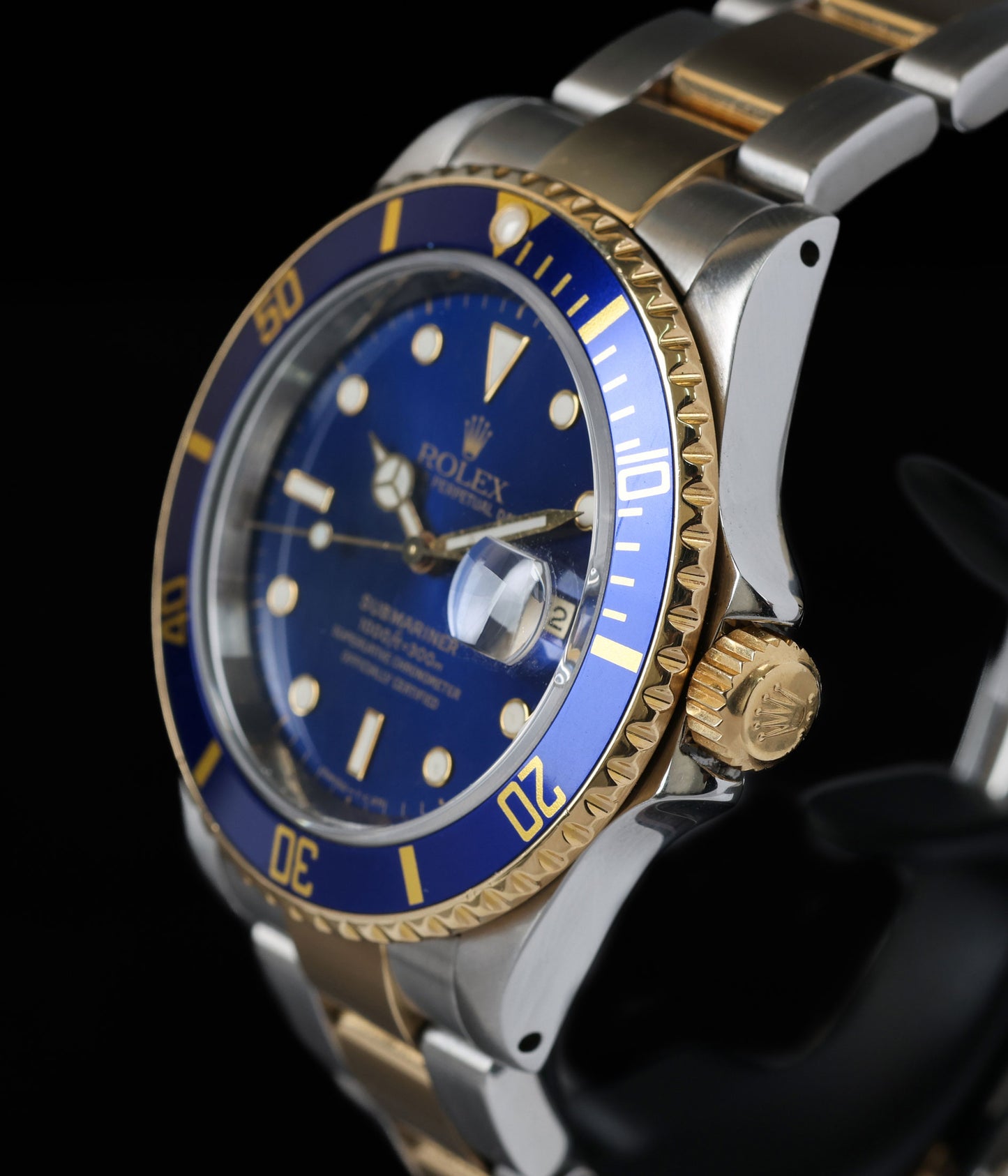 Vintage Rolex Submariner 40MM 16613 'Bluesy' 1993 | Crown Vintage Watches