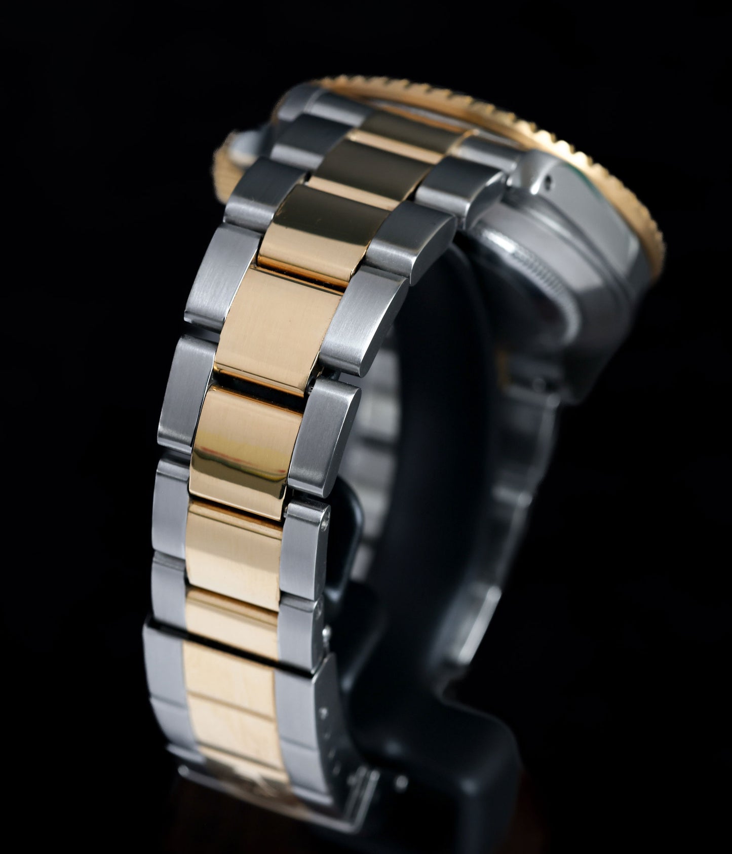 Vintage Rolex Submariner 40MM 16613 'Bluesy' 1993 | Crown Vintage Watches