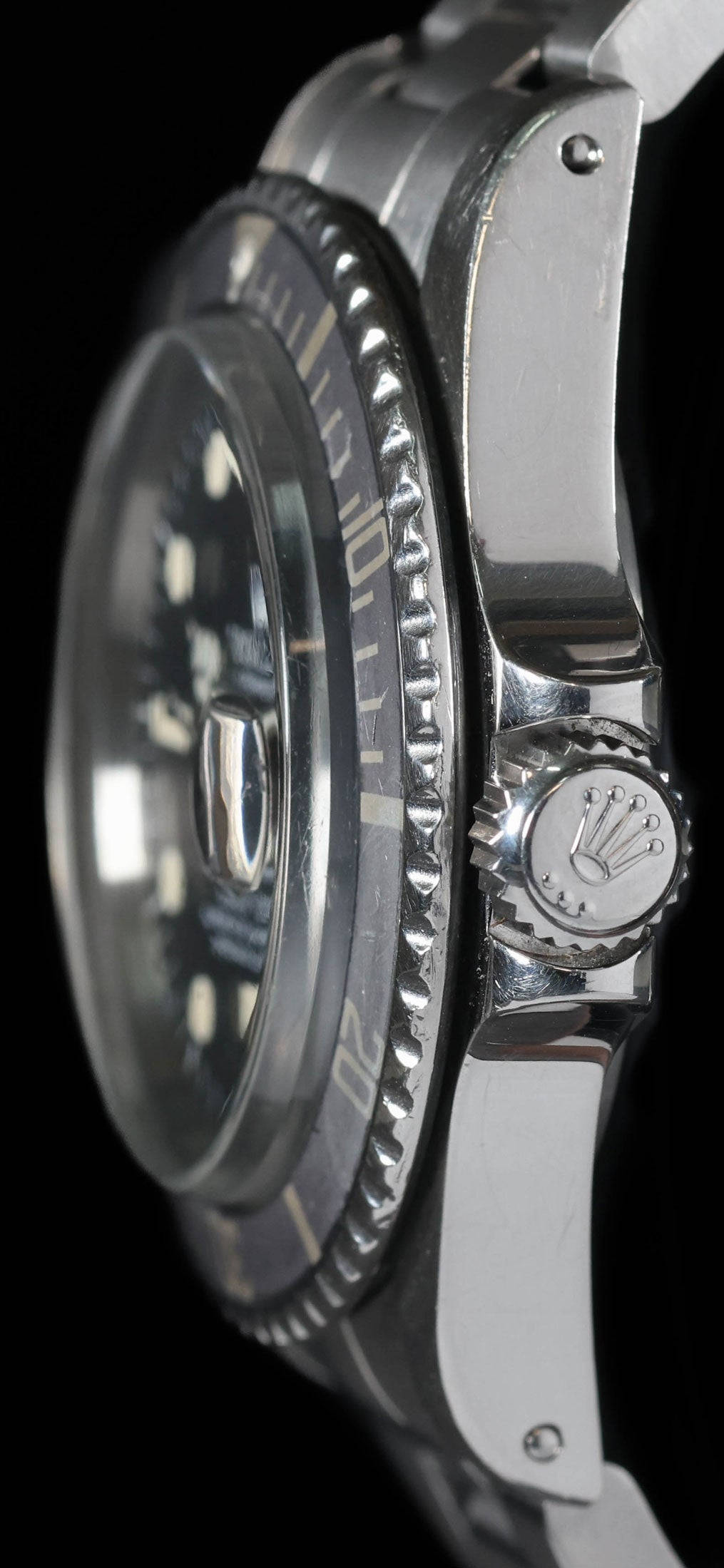 Pre-owned vintage Rolex Submariner Date 1680 Ghost Bezel 40MM 1979 | Crown Vintage Watches
