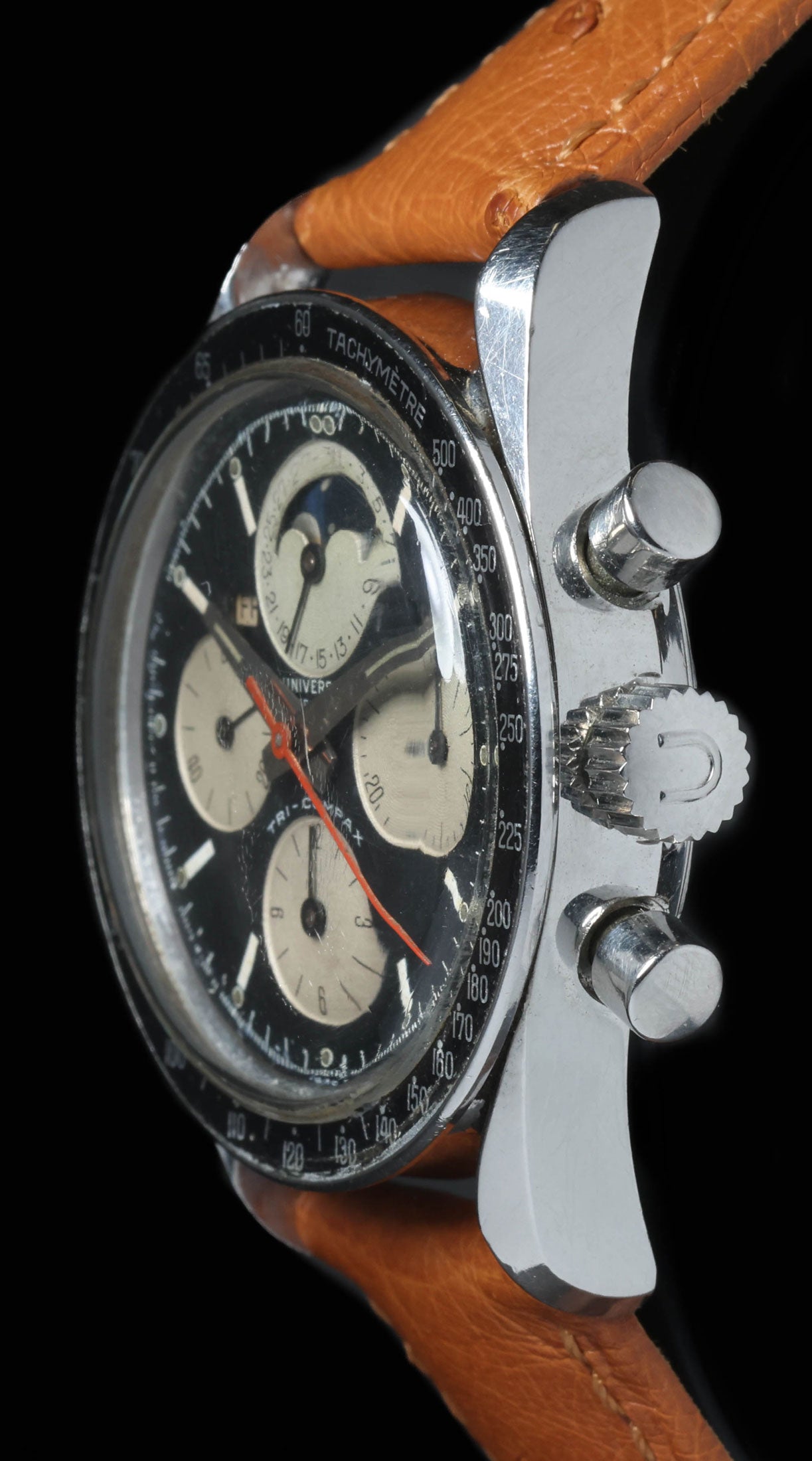 Pre-owned vintage Universal Genève Tri-Compax ‘Evil Clapton’ Ref. 881101/02 36mm 1960s | Crown Vintage Watches