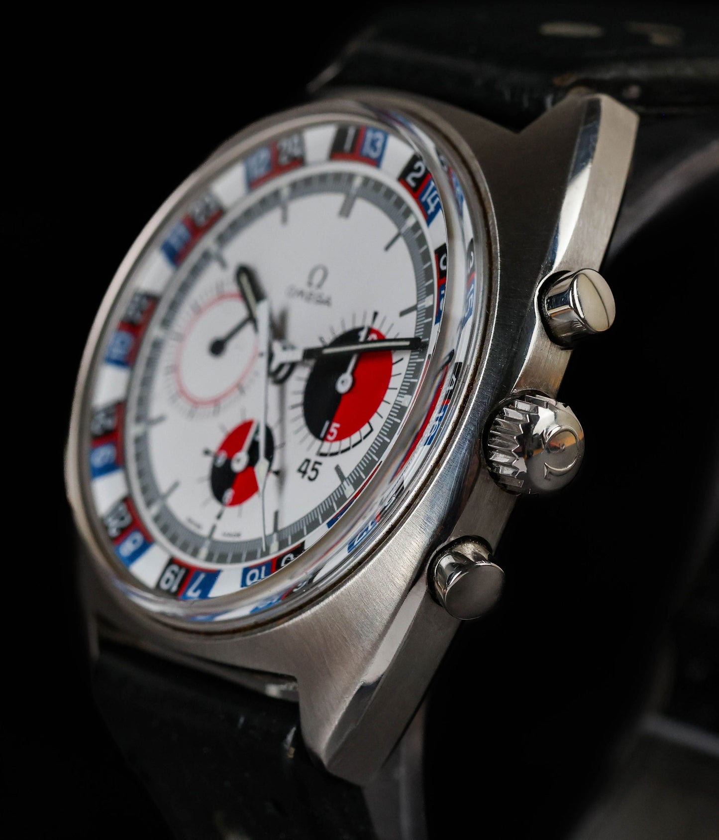 Vintage Omega Seamaster Soccer Timer 42MM Roulette Wheel Dial 145.019 1969 | Crown Vintage Watches