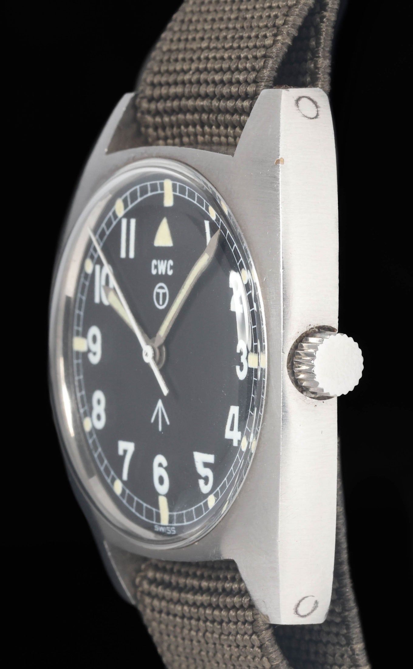 Preowned vintage CWC W10 British Military Watch 36mm 1976| Crown Vintage Watches