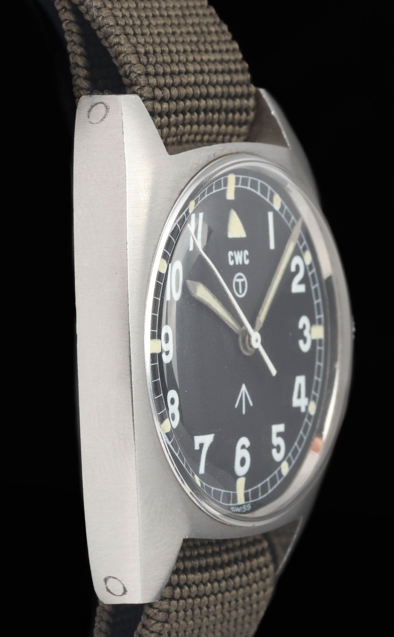 Preowned vintage CWC W10 British Military Watch 36mm 1976| Crown Vintage Watches