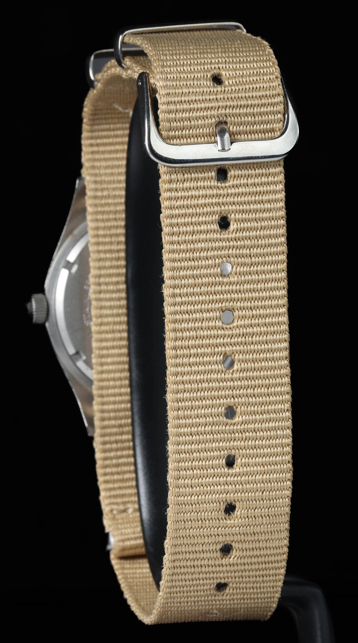Preowned vintage Hamilton Khaki Field 921980 34MM Circa 1980s | Crown Vintage Watches