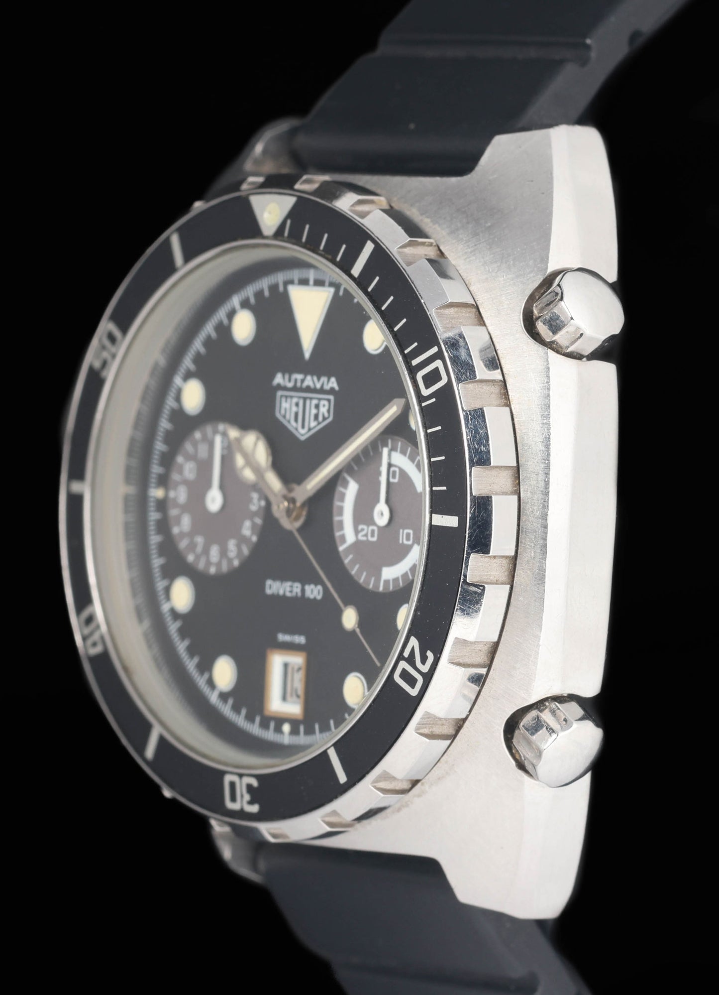 Preowned vintage Heuer Autavia 11063P 'Diver' 42mm 1983 | Crown Vintage Watches