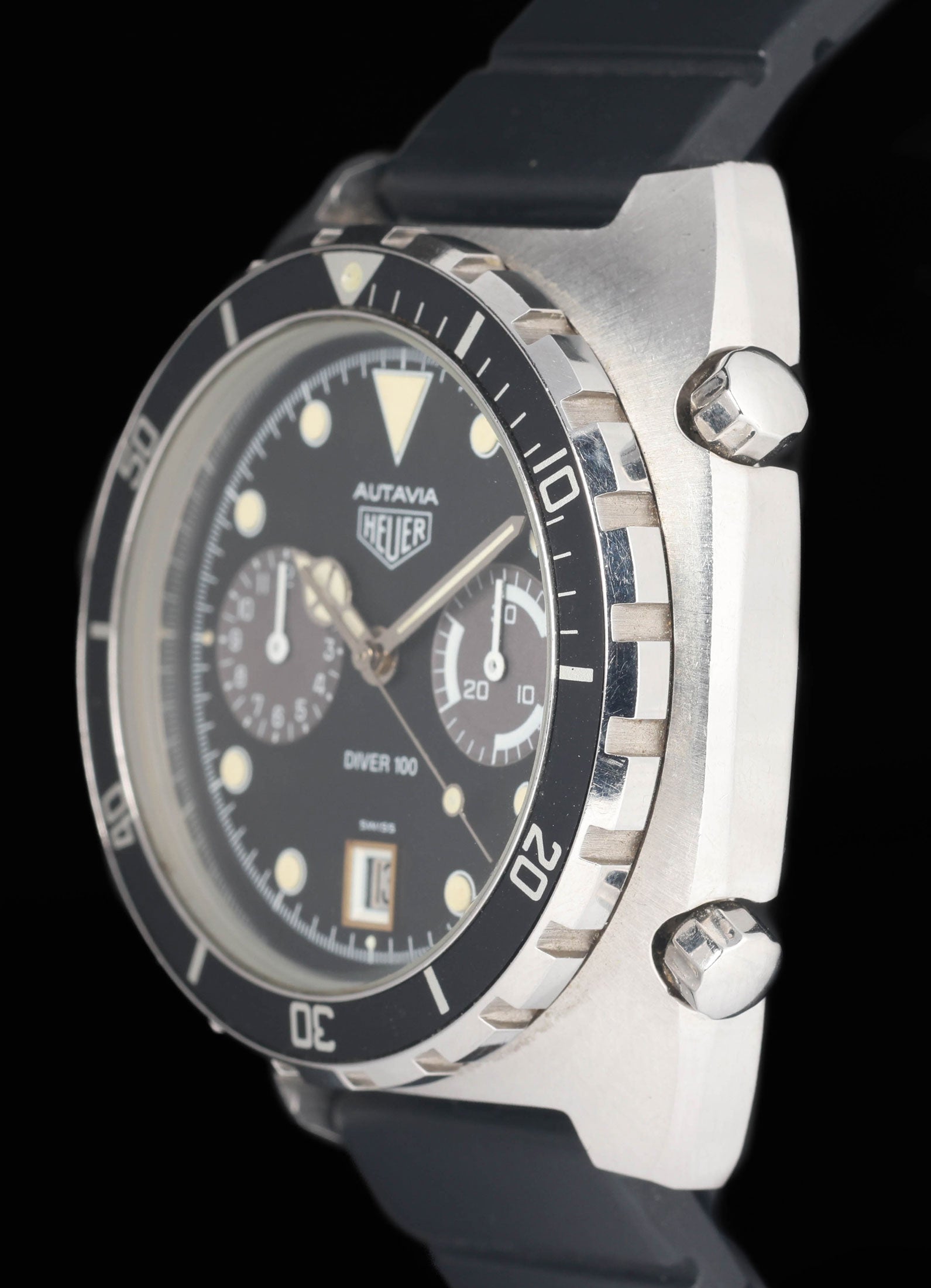 Preowned vintage Heuer Autavia 11063P 'Diver' 42mm 1983 | Crown Vintage Watches