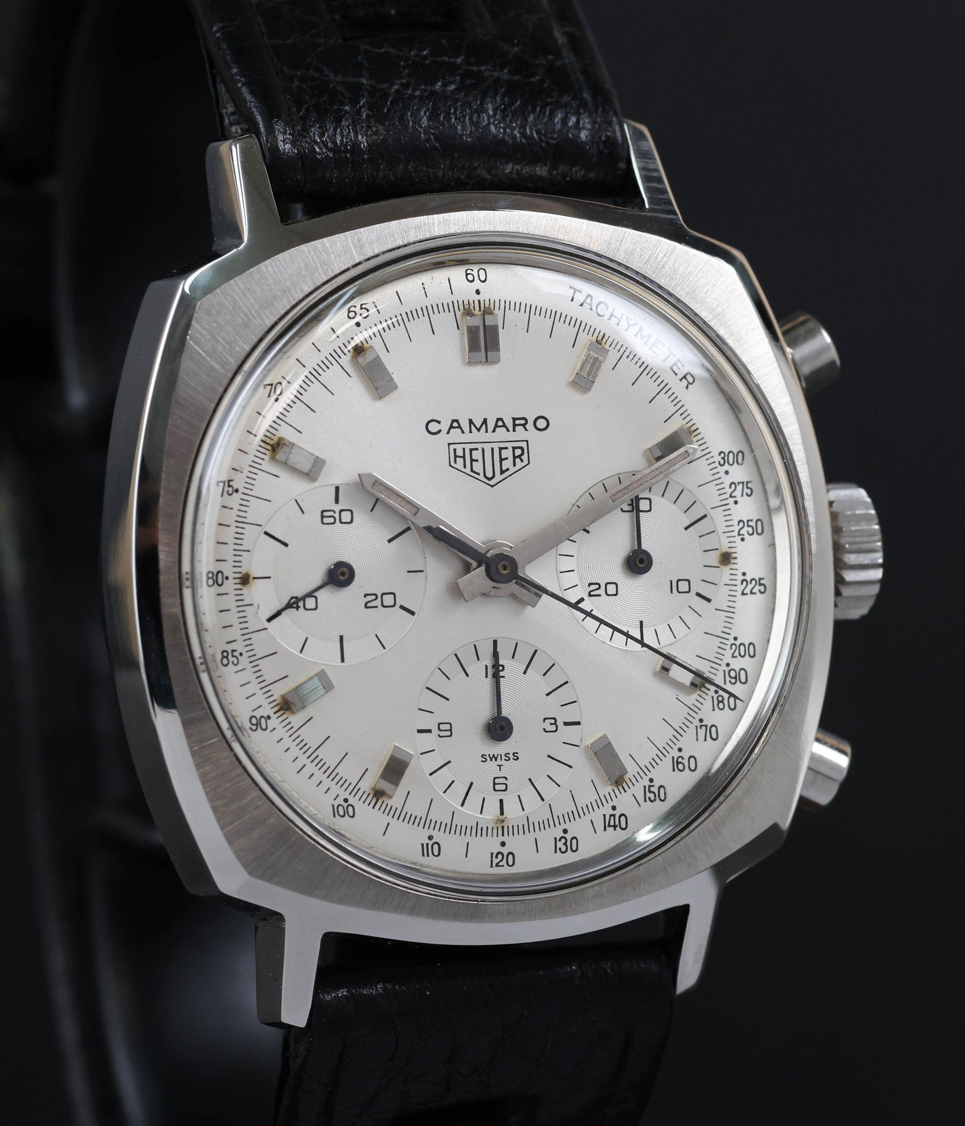 Pre-owned vintage Heuer Camaro 7220 T 'First execution' 37mm 1968 | Crown Vintage Watches