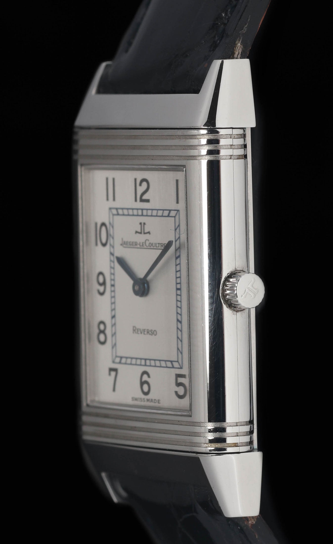Preowned vintage Jaeger-LeCoultre Reverso Classique 250.8.86 23x38mm Circa 2000s | Crown Vintage Watches