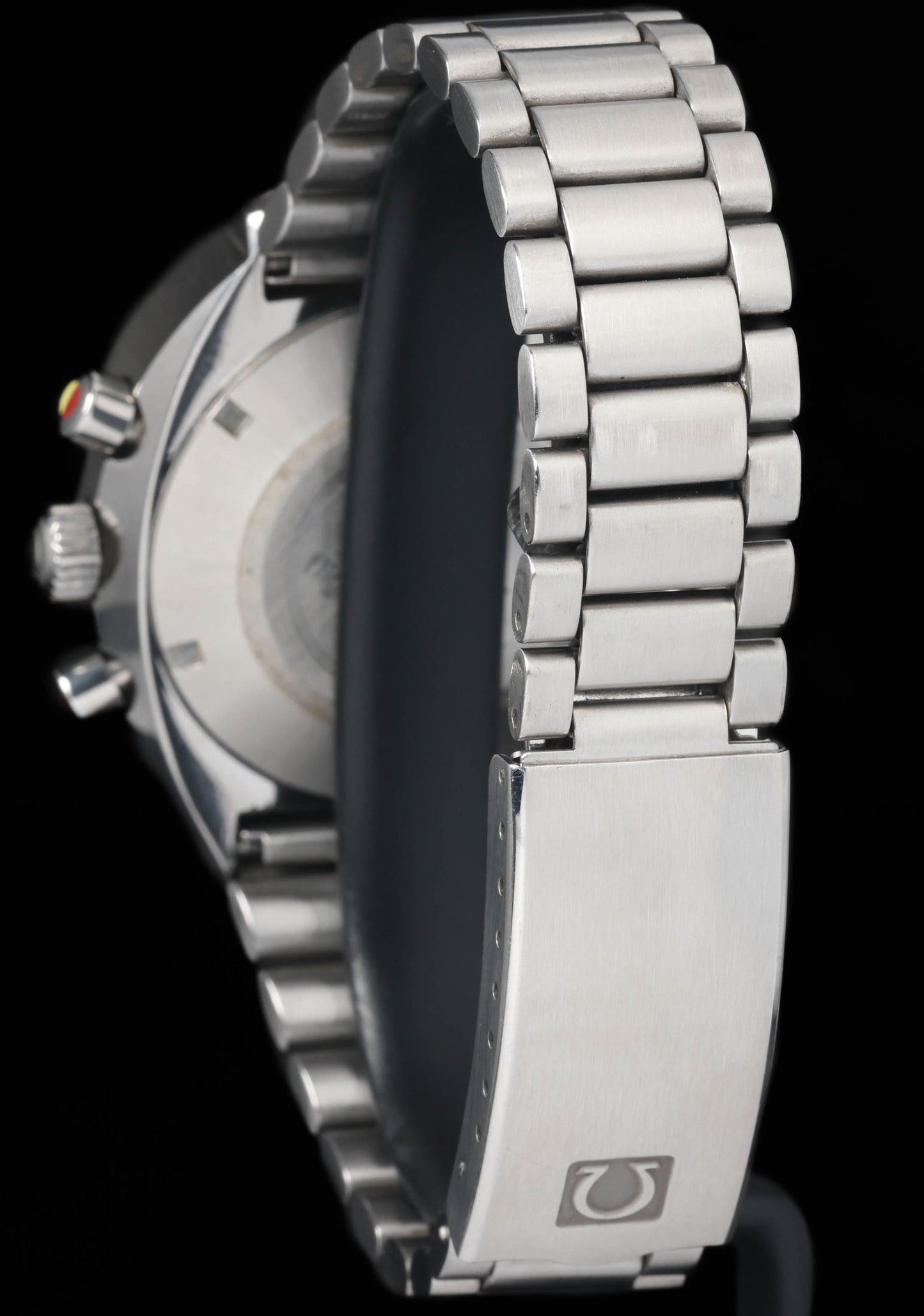 Preowned vintage Omega Flightmaster 145.026 44mm 1970s | Crown Vintage Watches