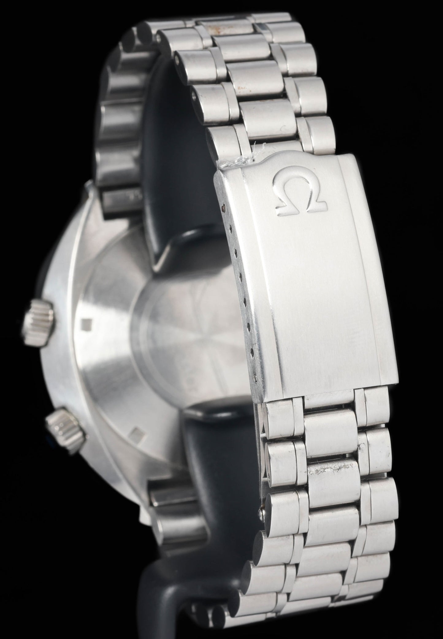 Preowned vintage Omega Flightmaster 'Tropical Dial' 145.013 44mm 1969 | Crown Vintage Watches
