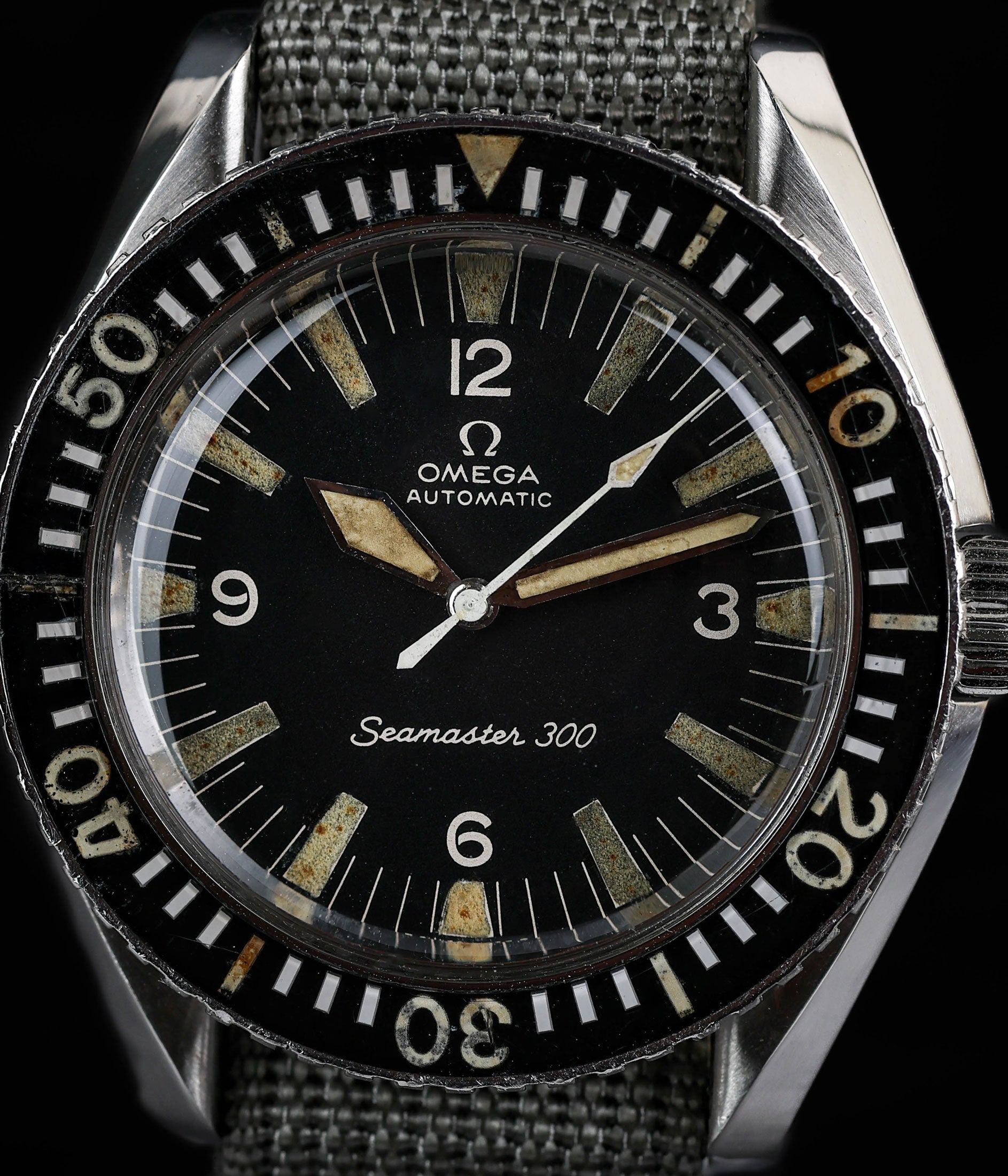 Omega Seamaster 300 41MM 165.024 1968 | Crown Vintage Watches