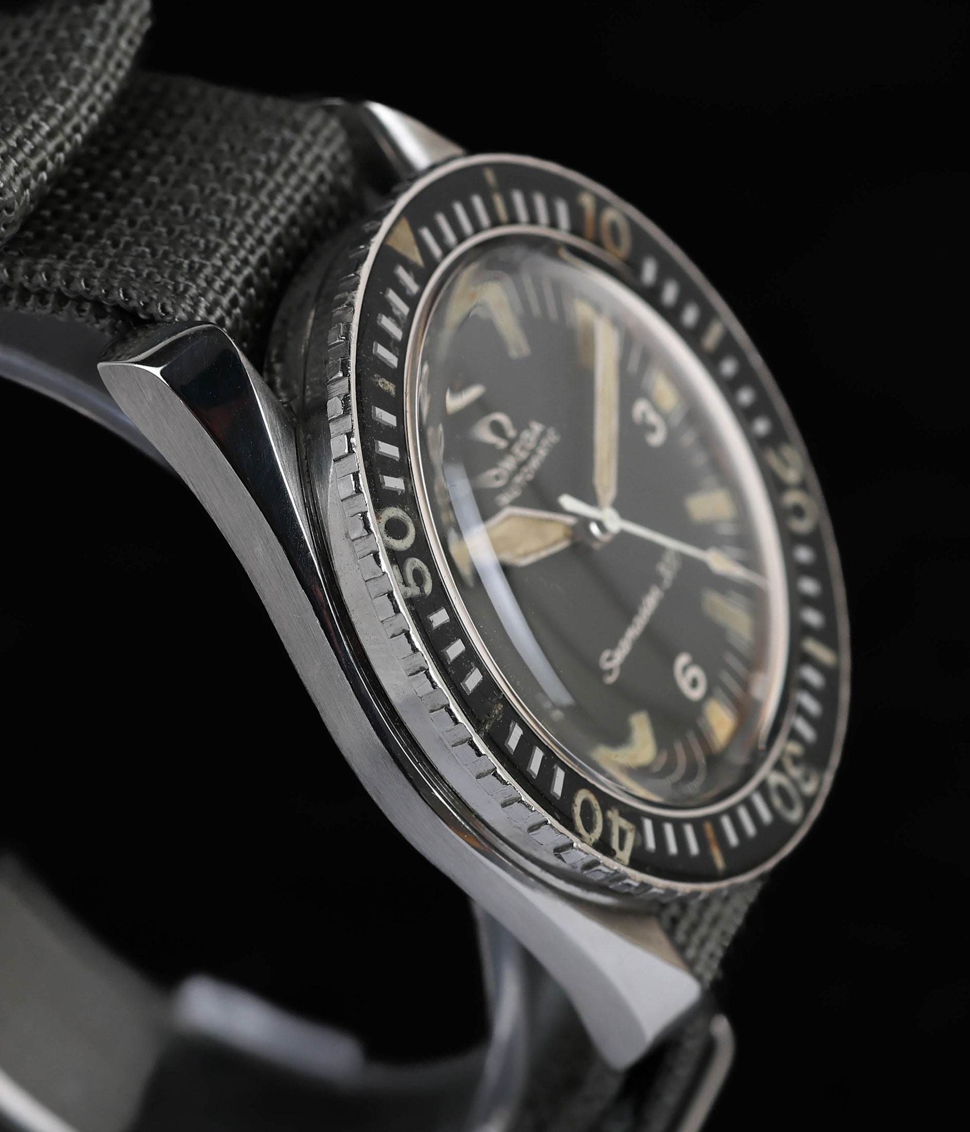 Omega Seamaster 300 41MM 165.024 1968 | Crown Vintage Watches