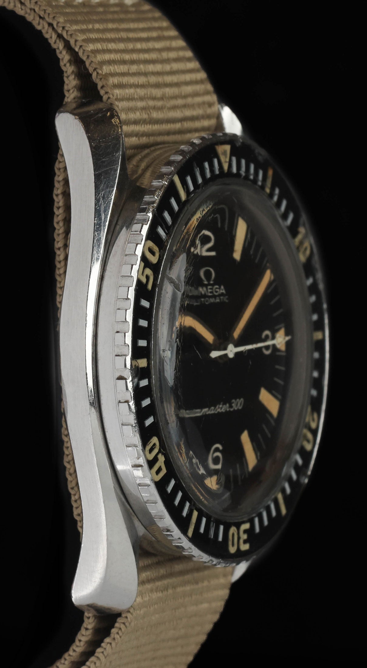 Pre-owned vintage Omega Seamaster 300 42mm 165.024 1965 Service Papers | Crown Vintage Watches