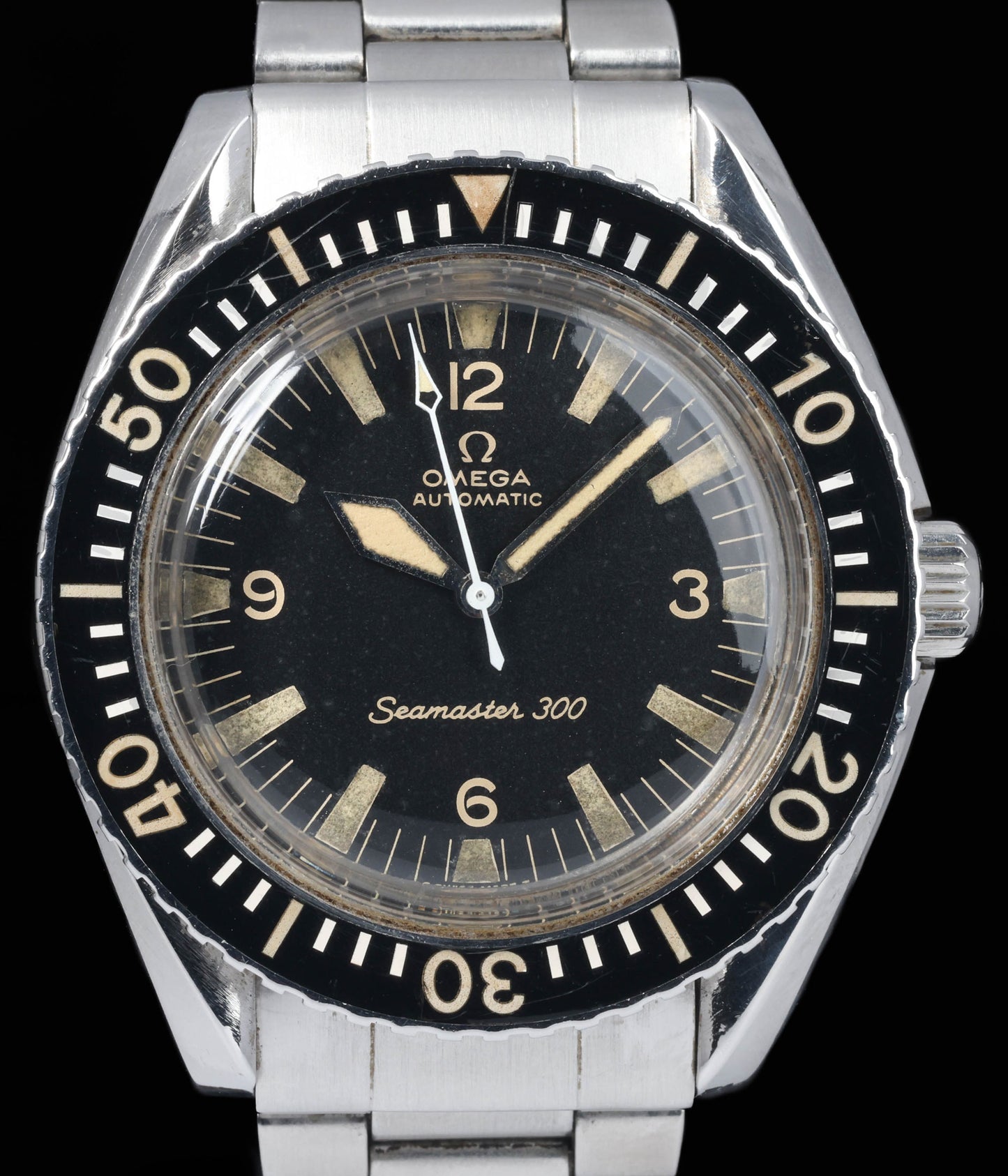 Preowned vintage Omega Seamaster 300 Reference 165.024 41mm 1960s | Crown Vintage Watches
