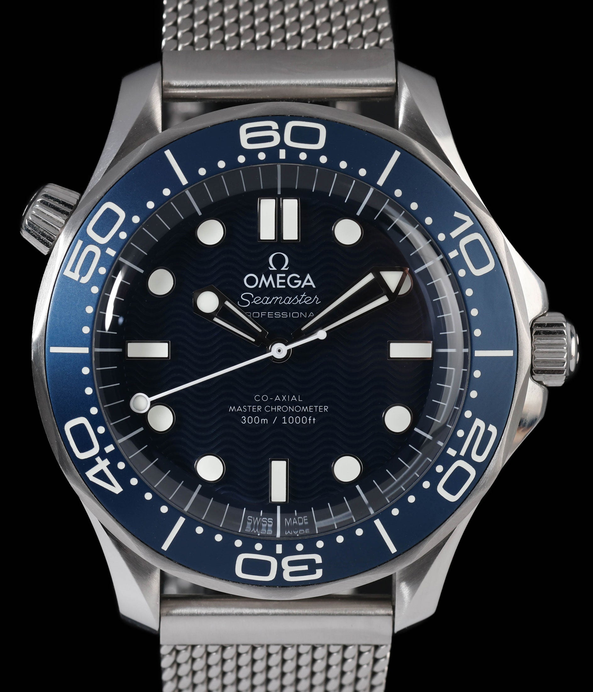 Pre-owned near new Omega Seamaster  300M James Bond 60th Anniversary 210.30.42.20.03.002 42mm  | Crown Vintage Watches