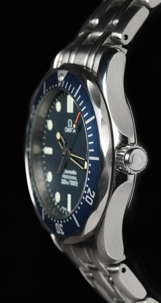 Pre-owned vintage Omega Seamaster 300m Ref. 2561.80 36MM Circa 90s | Crown Vintage Watches