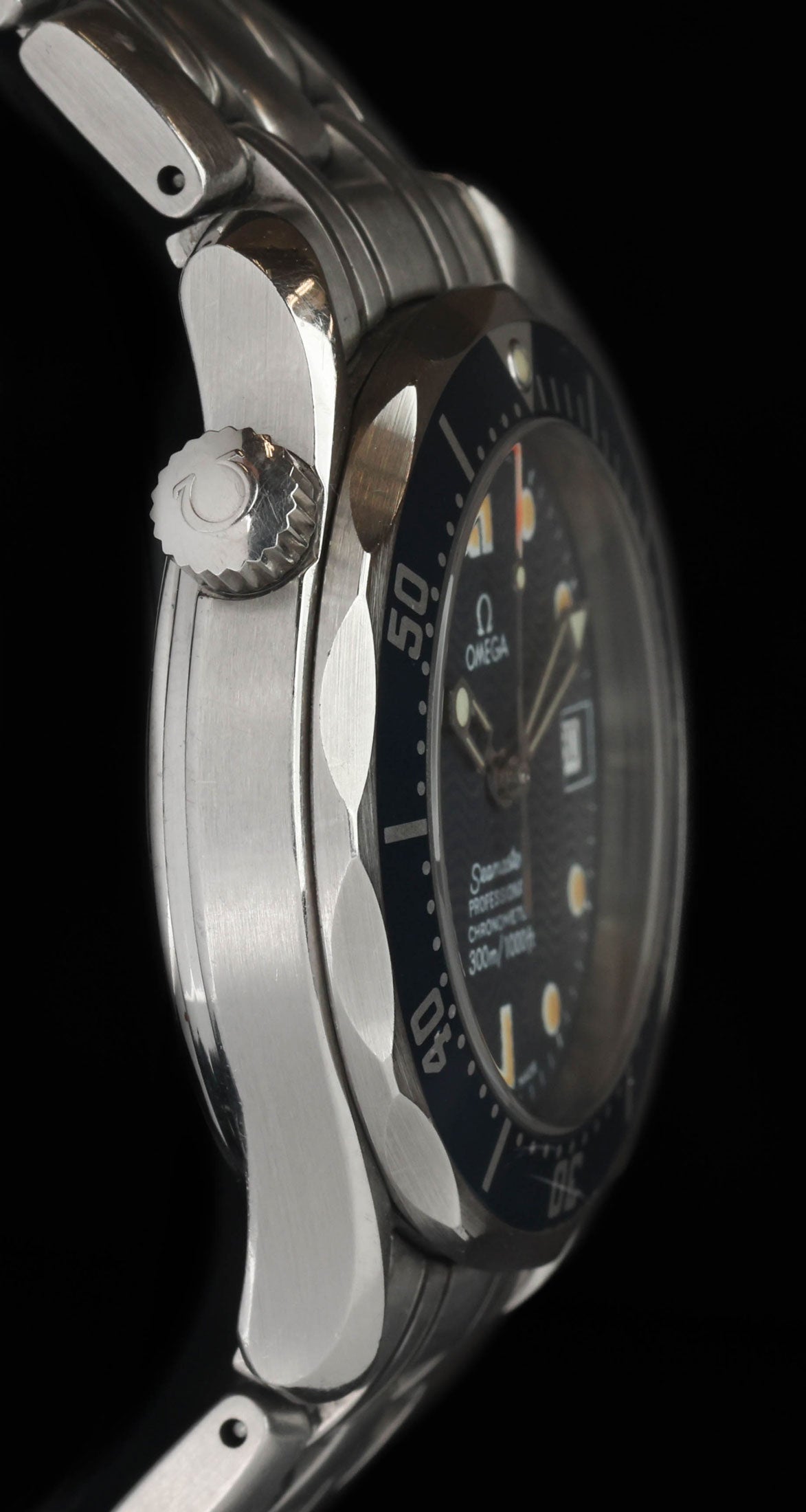 Pre-owned vintage Omega Seamaster Professional 300M 2551.80 36MM Circa 1990 | Crown Vintage Watches